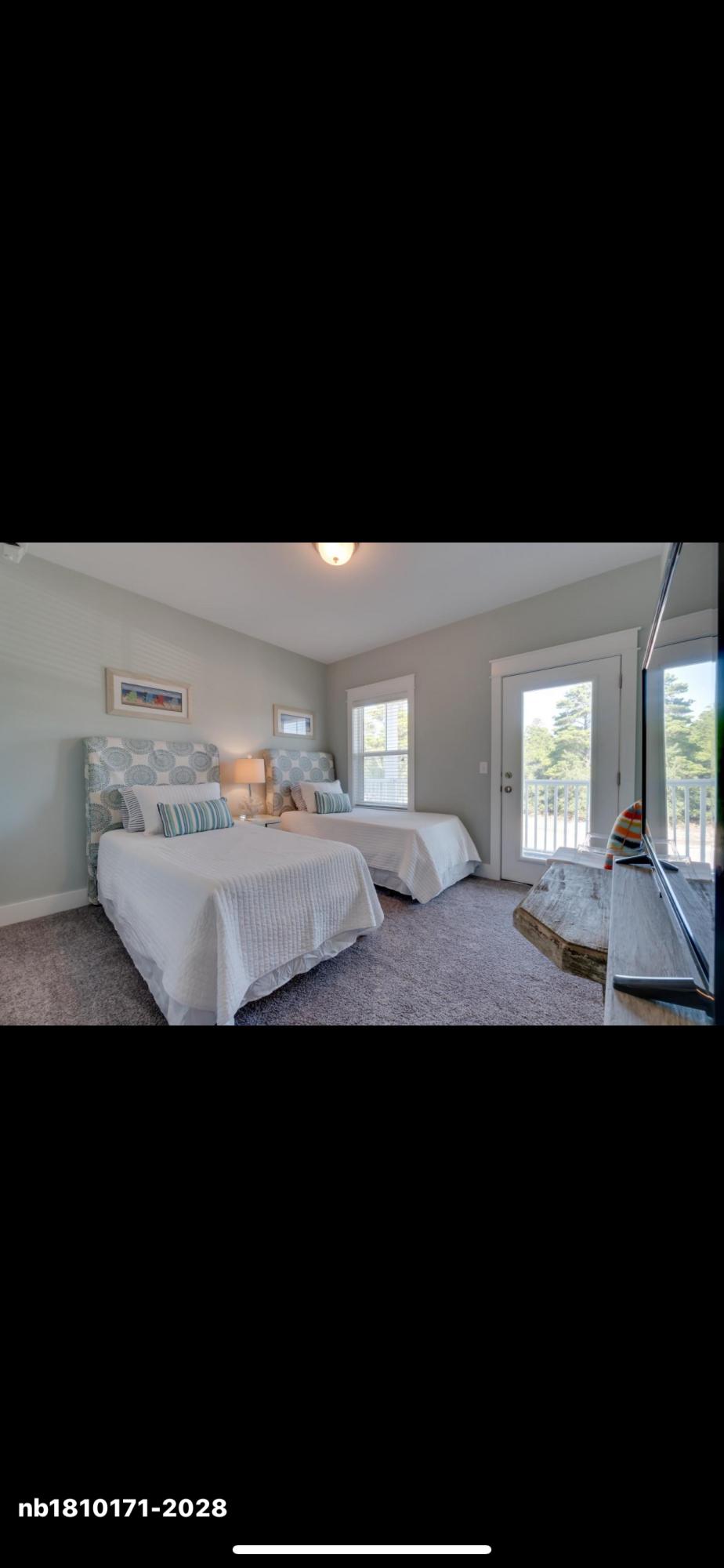 GRANDE POINTE - Residential