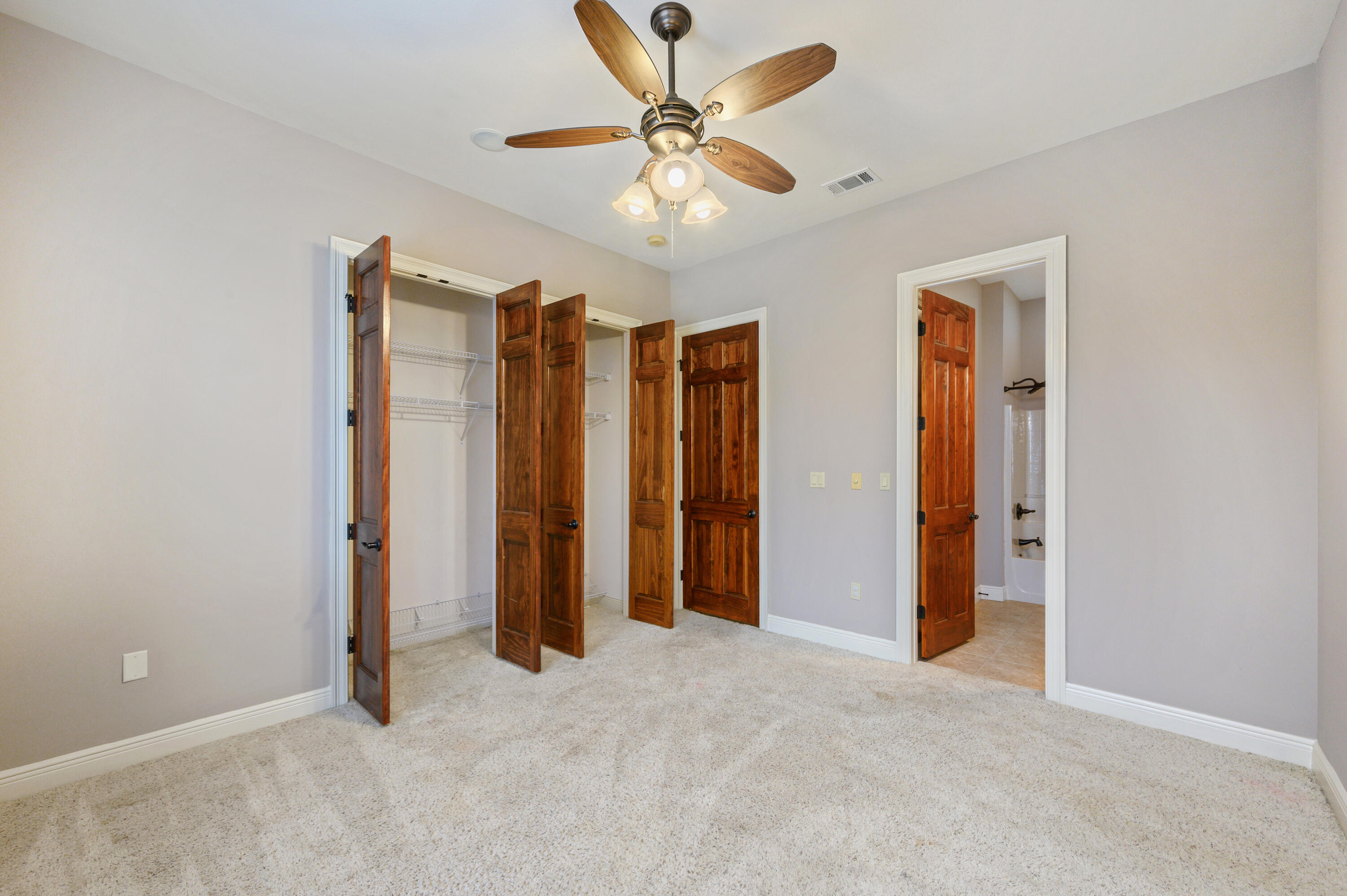 SILVER OAKS PH 1 - Residential