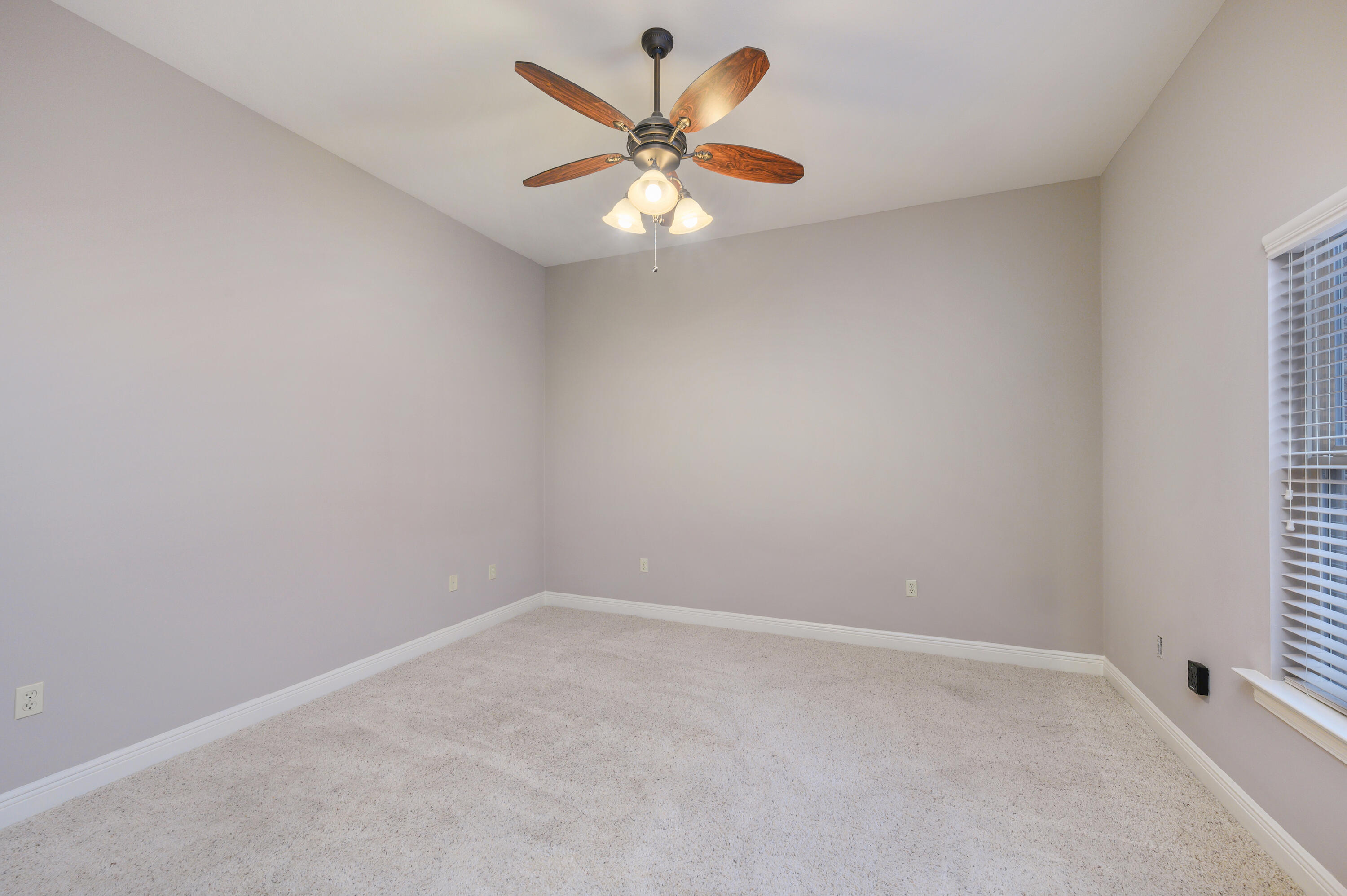 SILVER OAKS PH 1 - Residential
