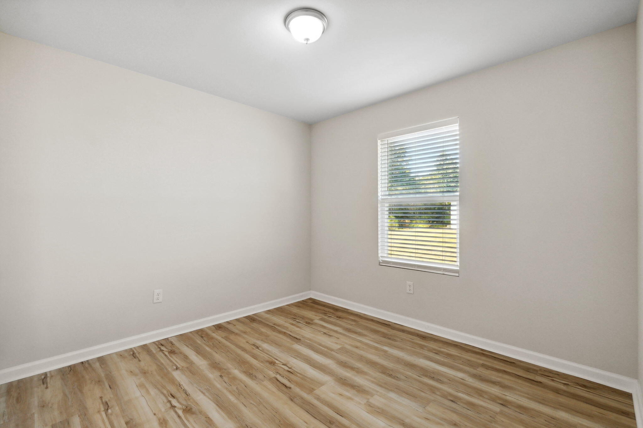 CROSS CREEK - Residential Lease