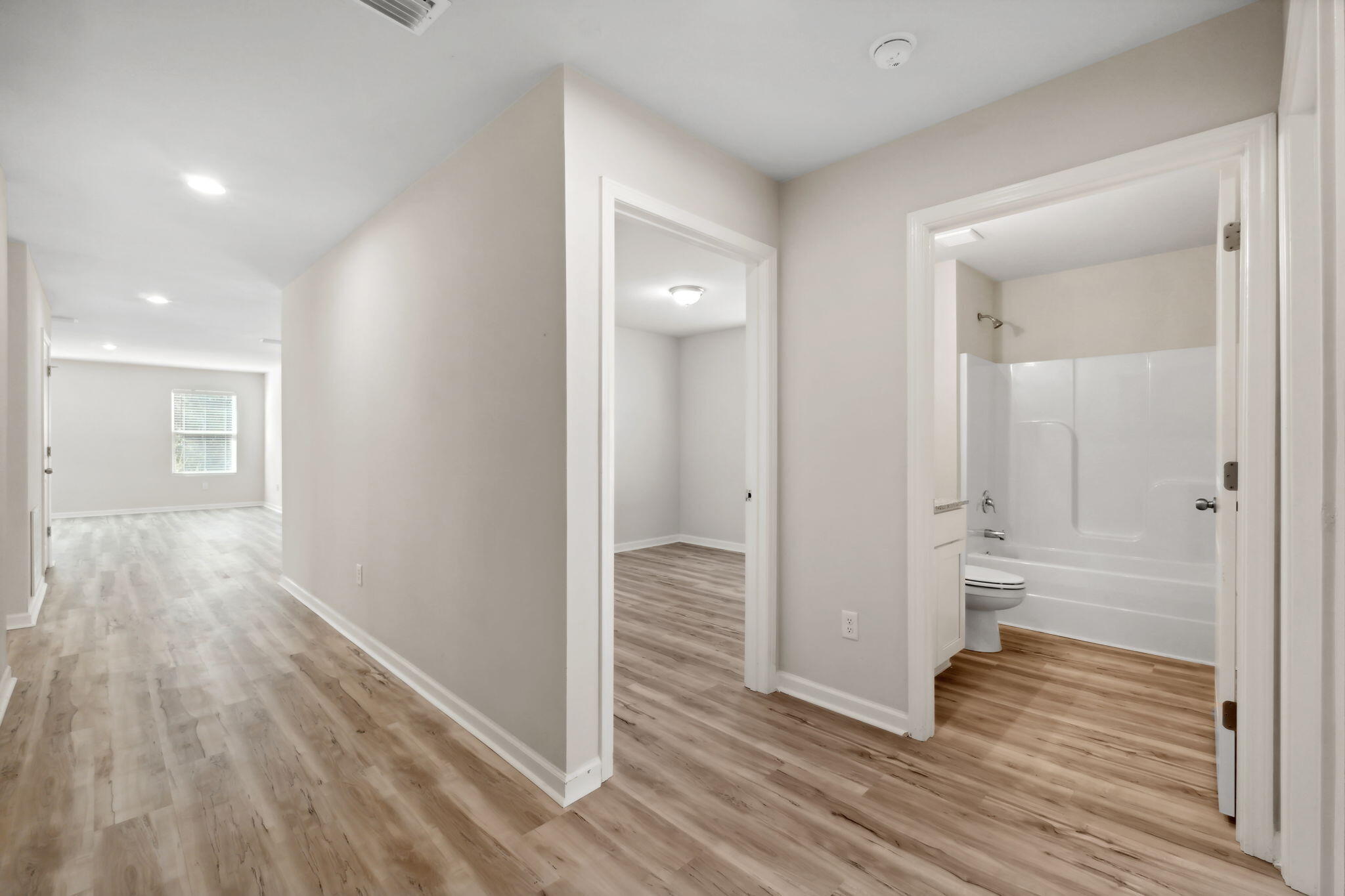 CROSS CREEK - Residential Lease