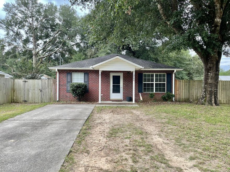 *Multiple offers- seller will review all offers 9/16 4PM* CUTE 2/1 on a large, FLAT, corner lot! This home is a perfect starter home or investment property- absolutely adorable inside and well maintained! New roof will be installed with acceptable offer! HVAC was replaced in 2013. NO carpet and spacious living room in this home. Plenty of the room in the fenced in backyard for any buyers' needs! Schedule a showing today!