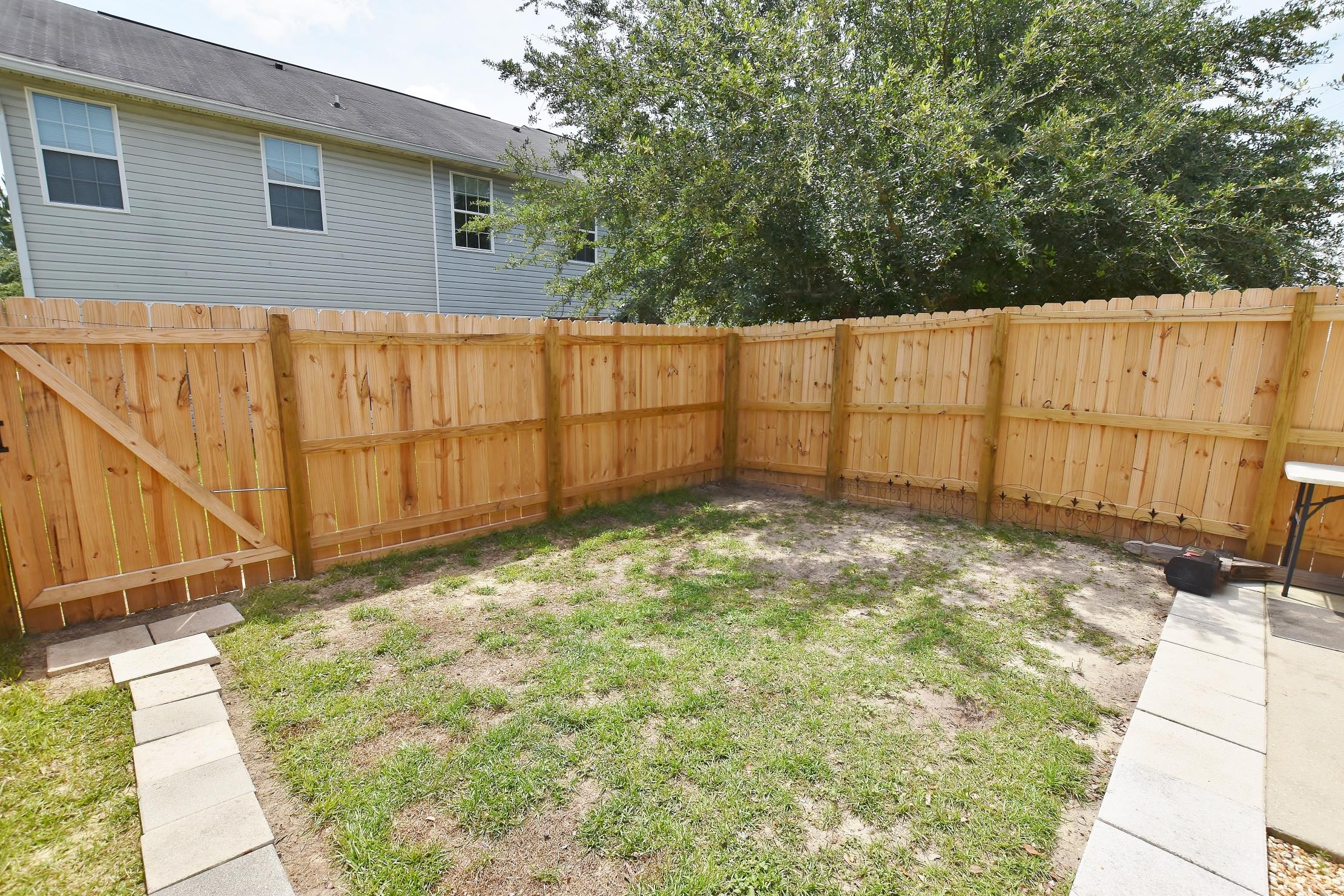 ROLLING PINES - Residential