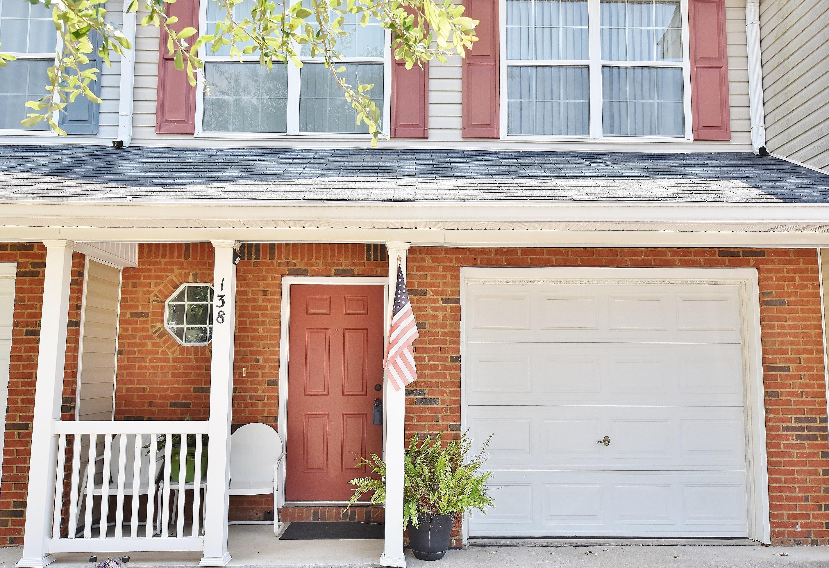 ROLLING PINES - Residential