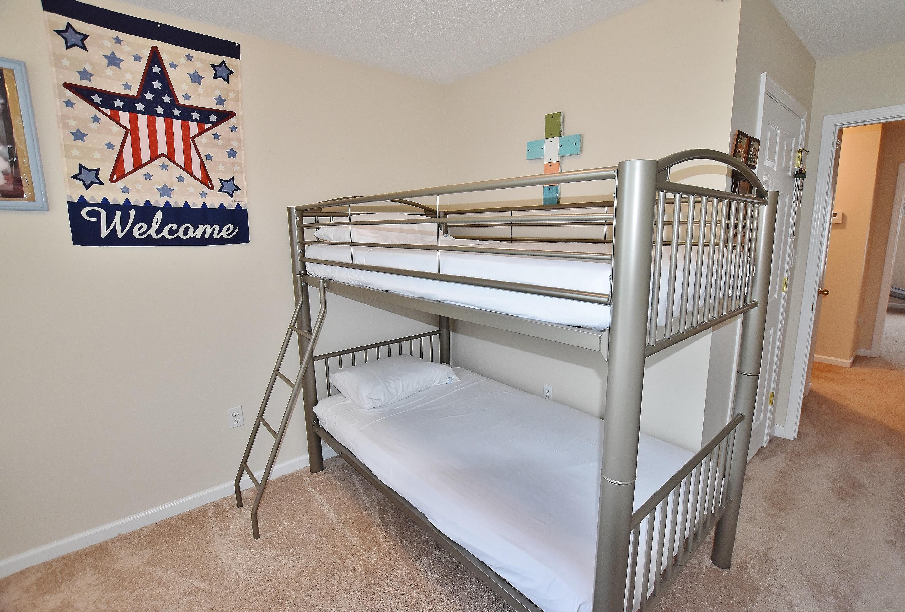 ROLLING PINES - Residential