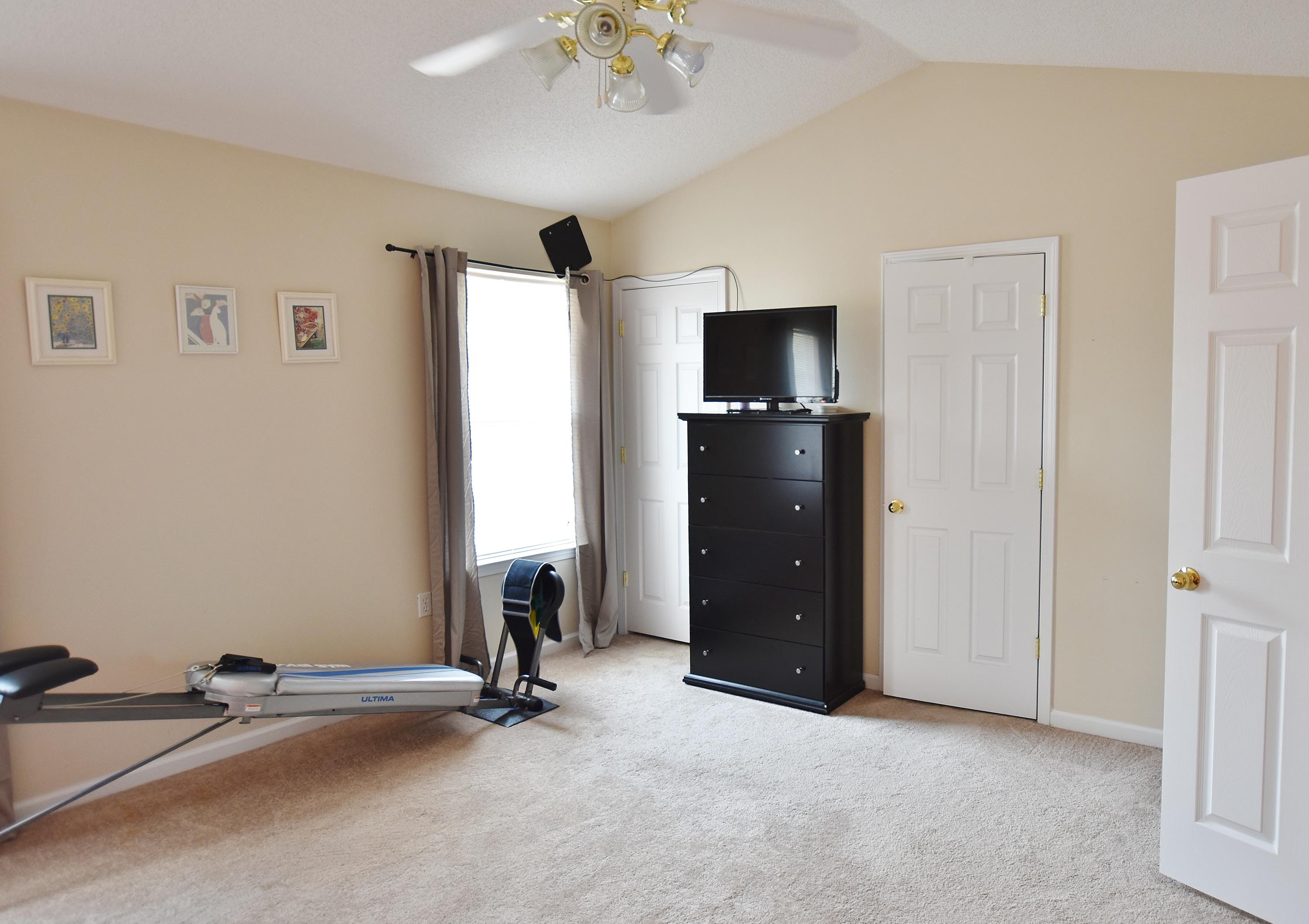 ROLLING PINES - Residential