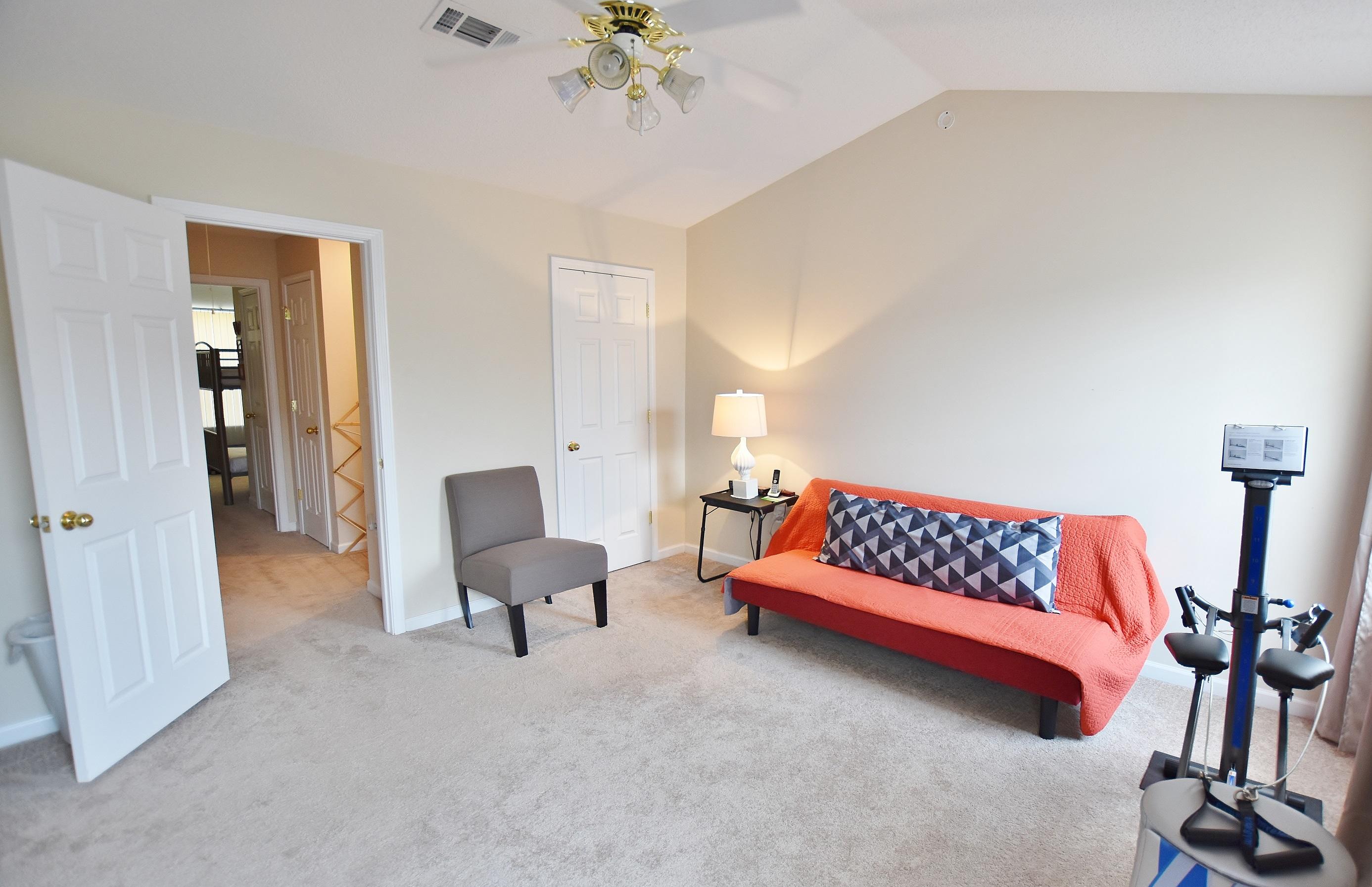 ROLLING PINES - Residential