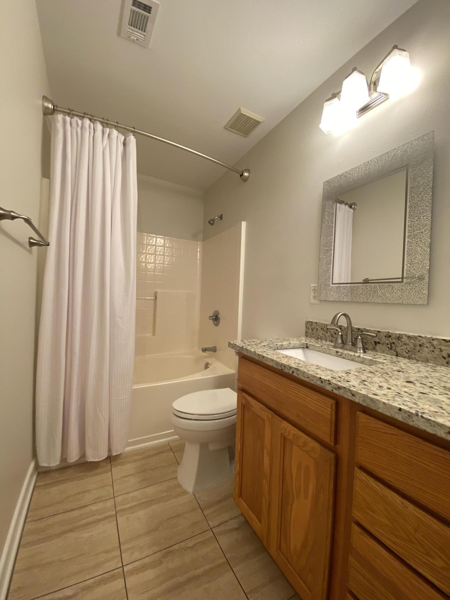 TWIN LAKES TOWNHOMES PH 2 - Residential Lease