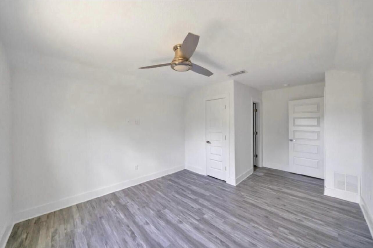 OAKWOOD HILLS - Residential