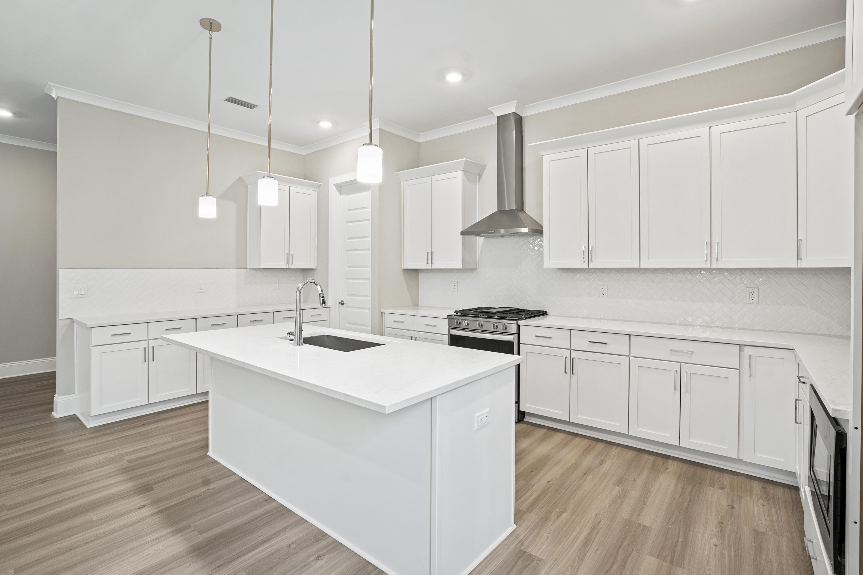 MAGNOLIA BAY ESTATES - Residential