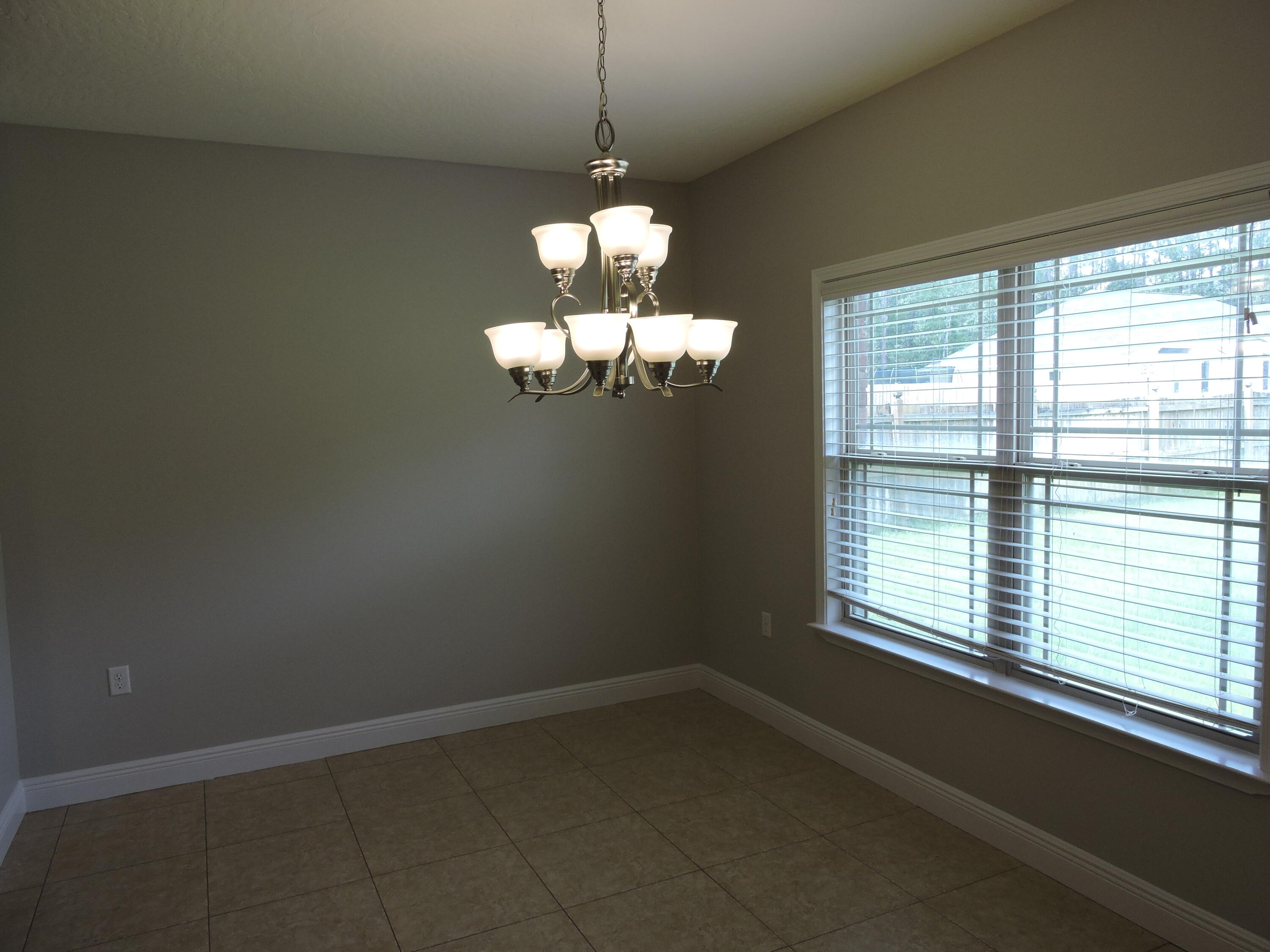 ASHTIN ESTATES - Residential Lease