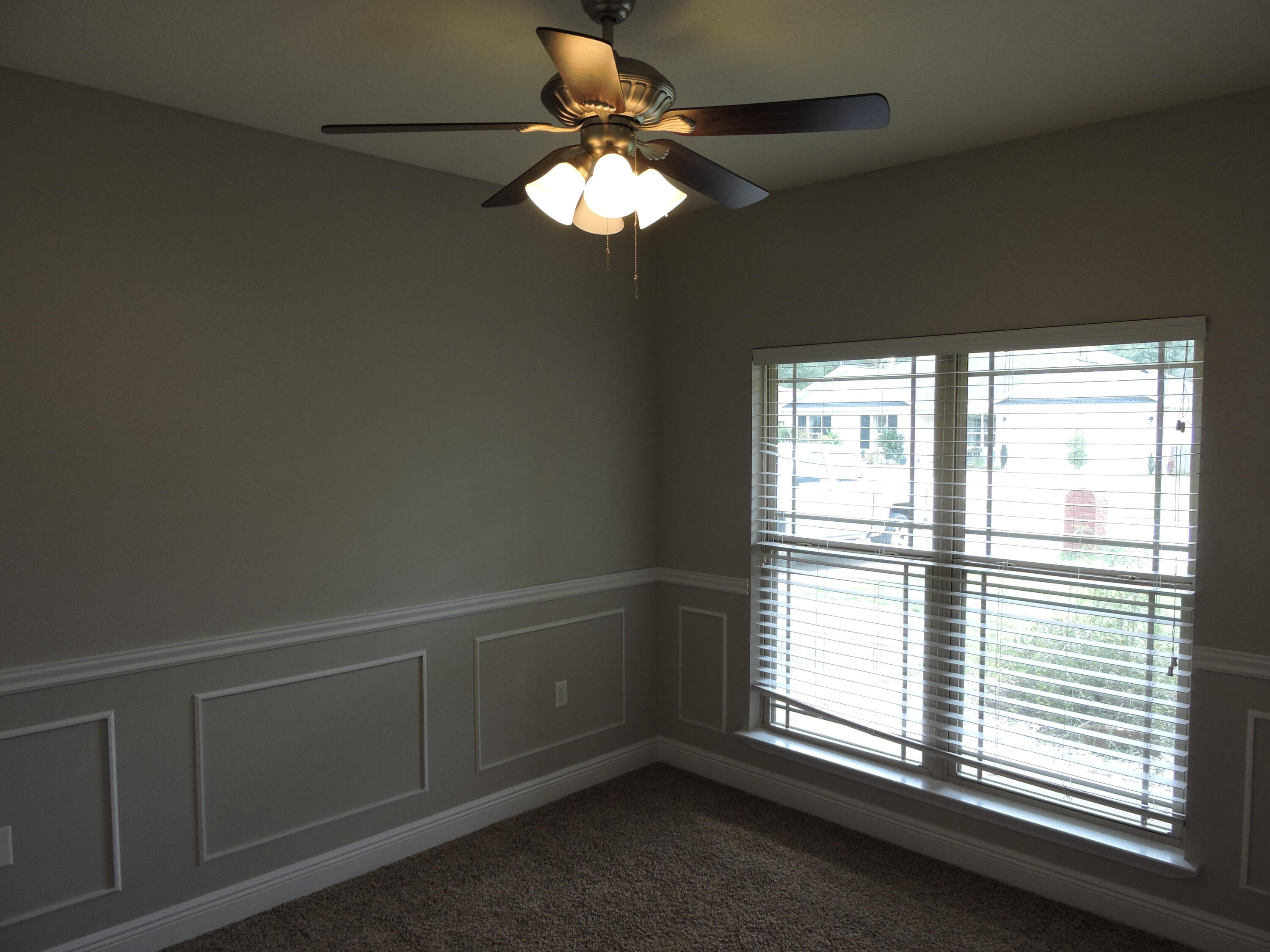 ASHTIN ESTATES - Residential Lease