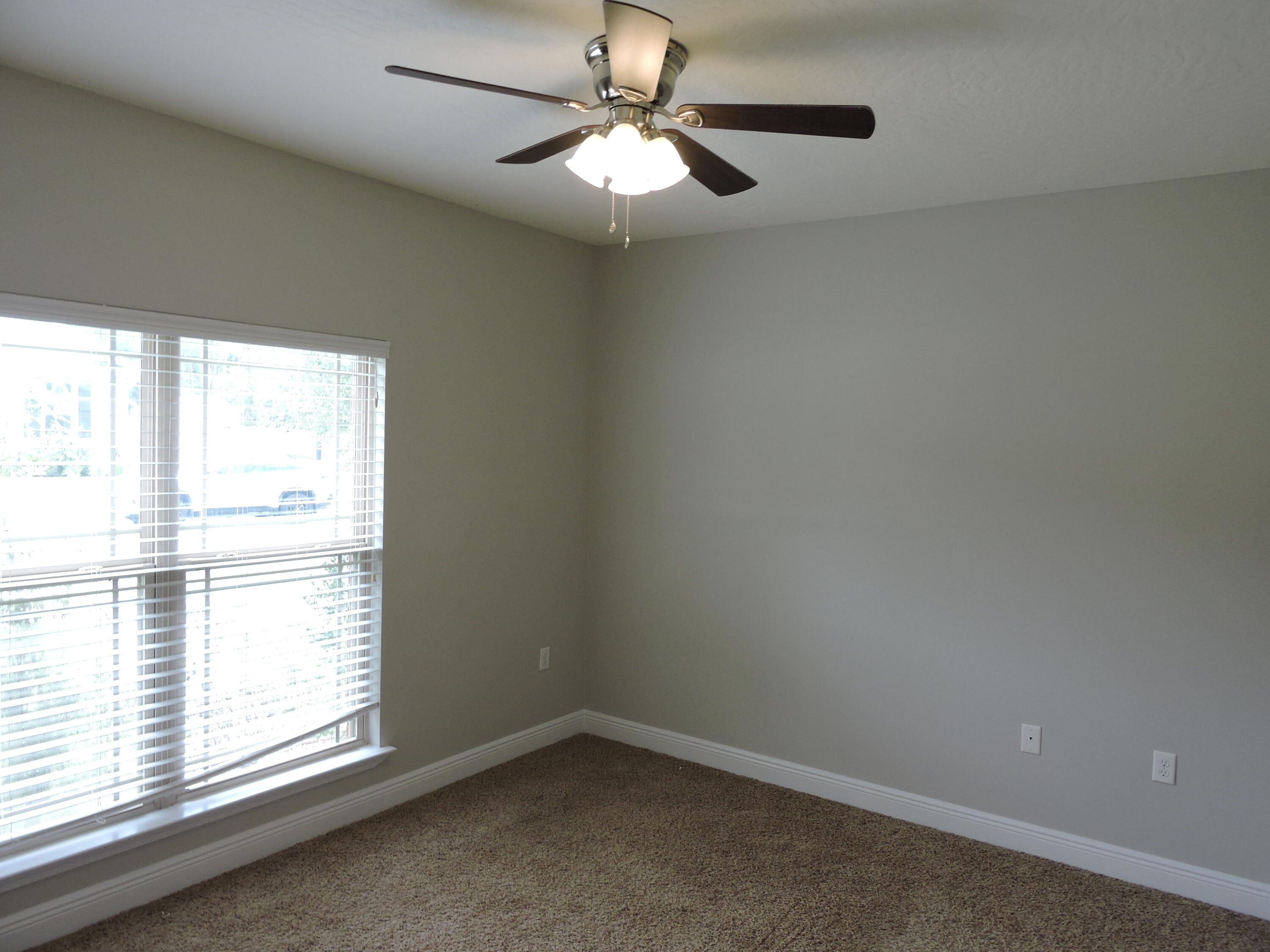 ASHTIN ESTATES - Residential Lease