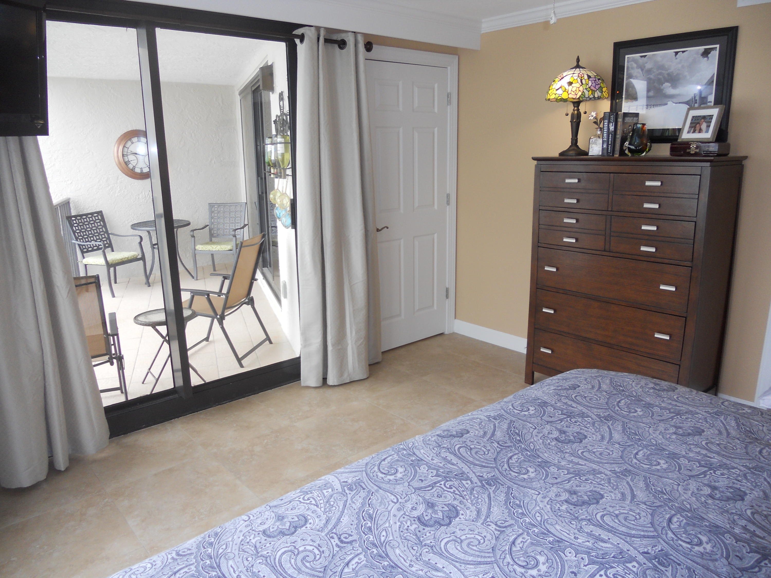 Beachside 1 Condominium - Residential