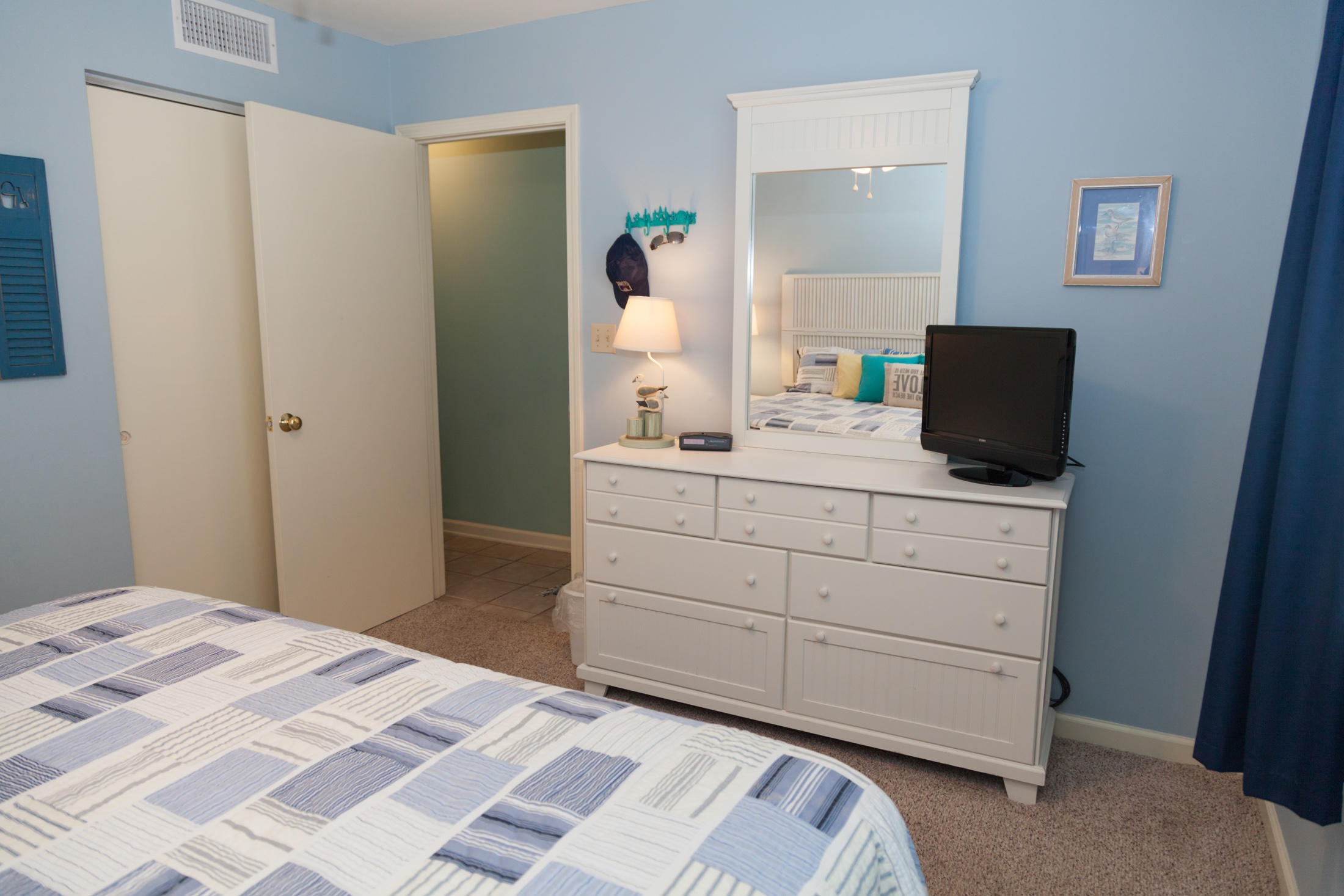 COMMODORE'S RETREAT LIMITED CONDO - Residential
