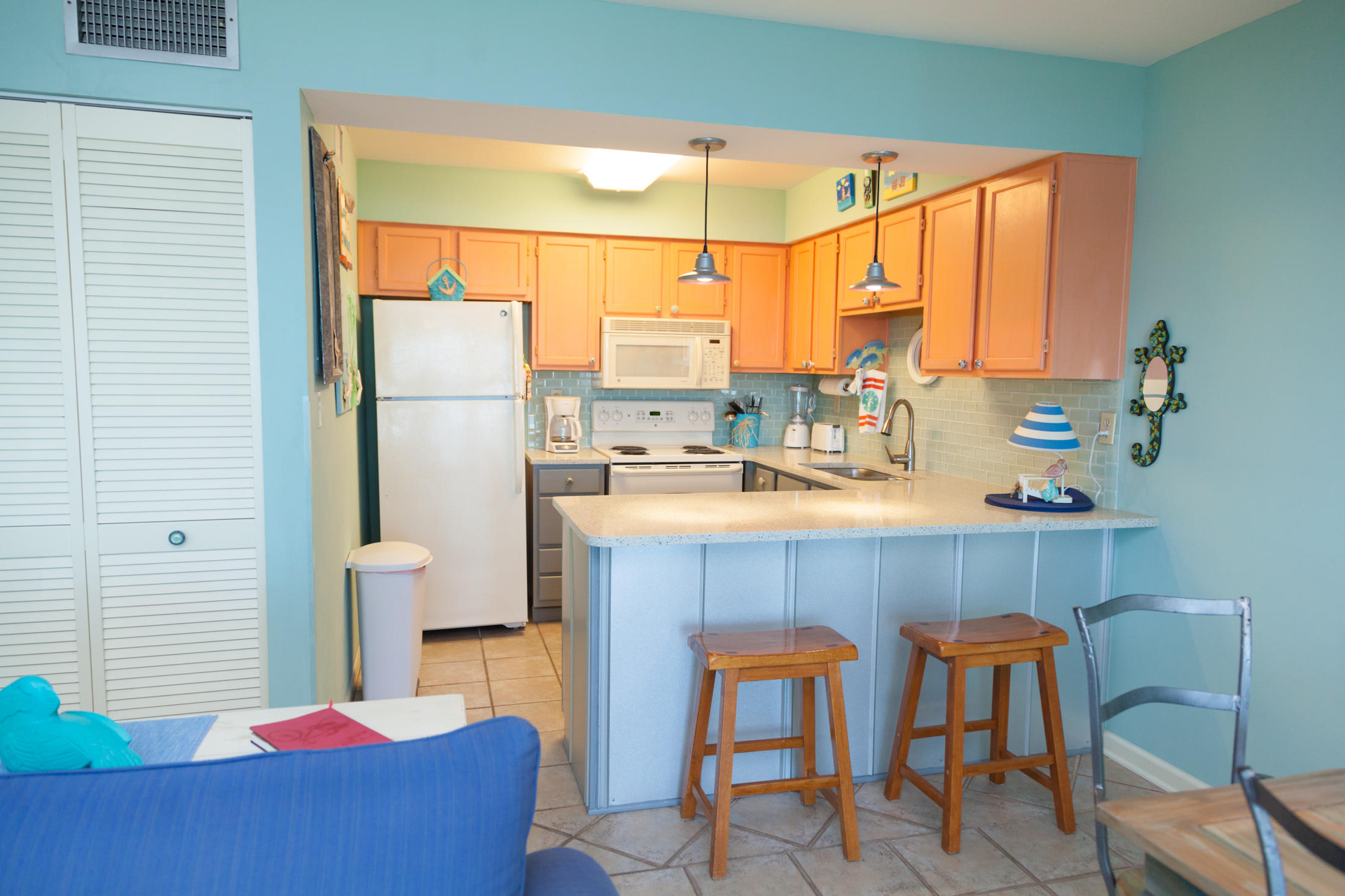 COMMODORE'S RETREAT LIMITED CONDO - Residential