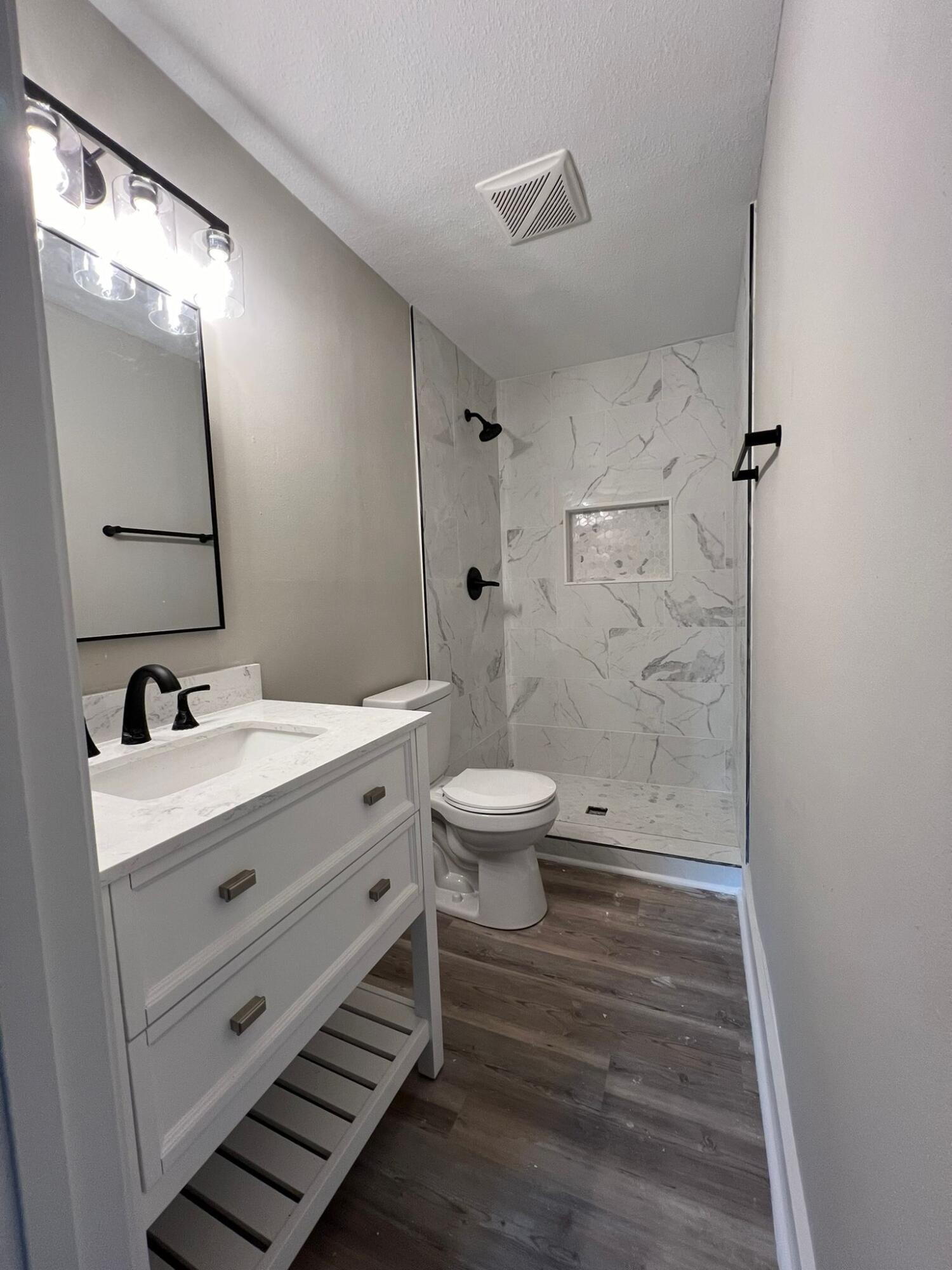 HIDDEN GLEN - Residential