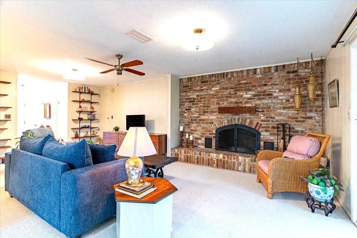KENWOOD S/D 1ST ADDN - Residential