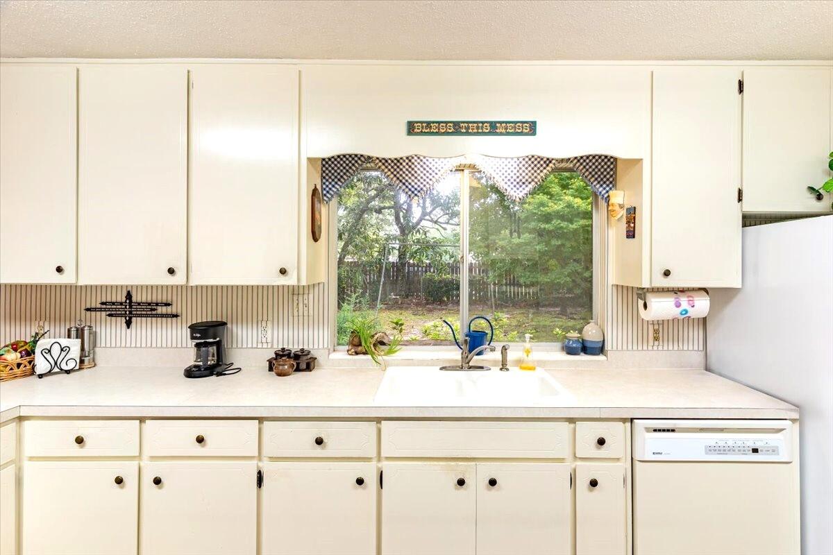 KENWOOD S/D 1ST ADDN - Residential