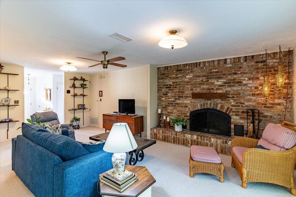 KENWOOD S/D 1ST ADDN - Residential