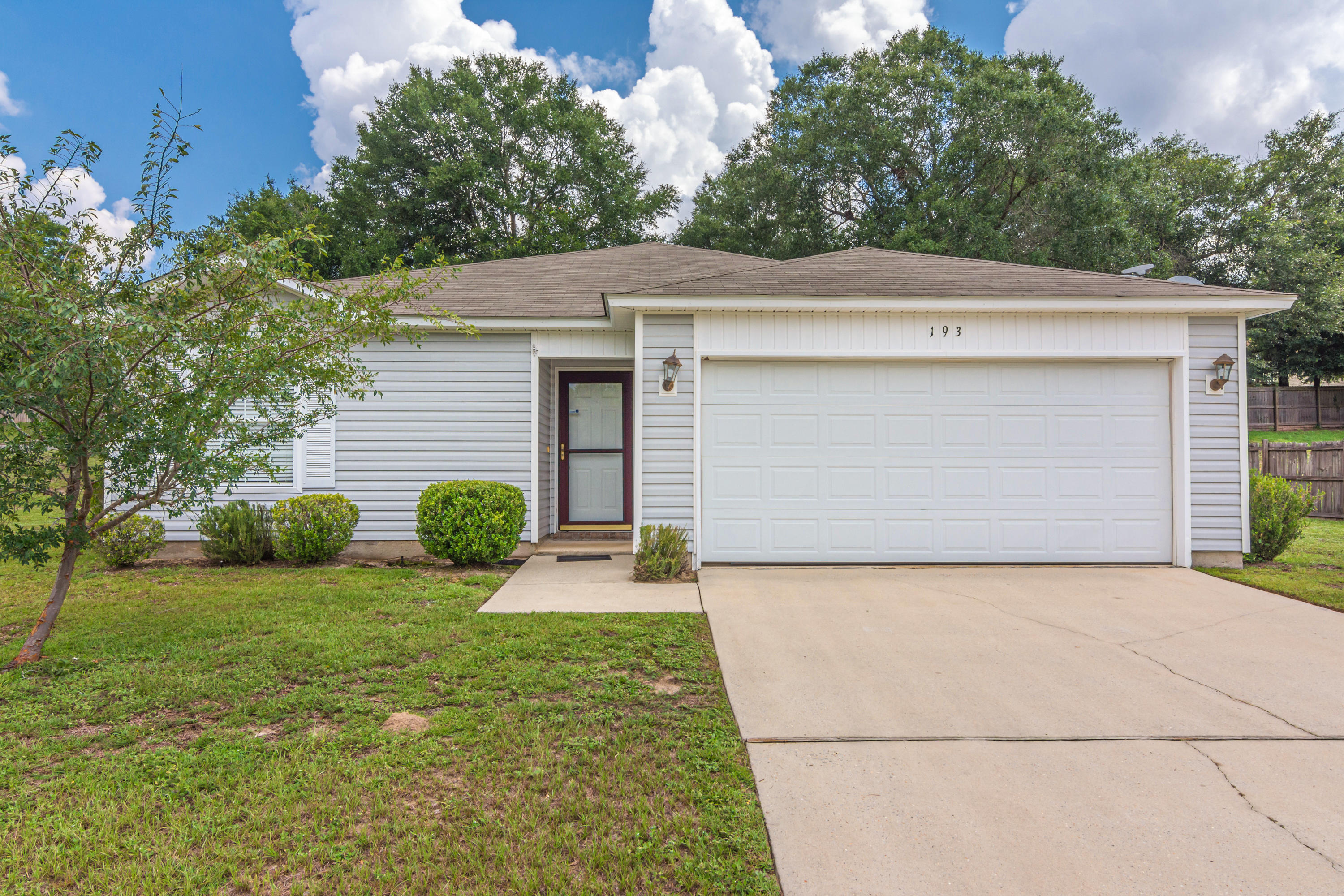 RIDGE CREST PH II - Residential