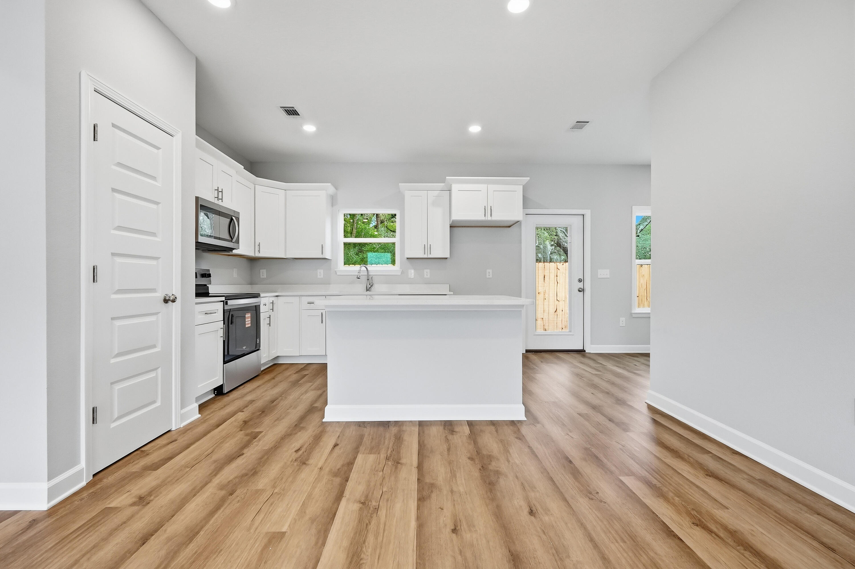 Live Oak Cottages - Residential