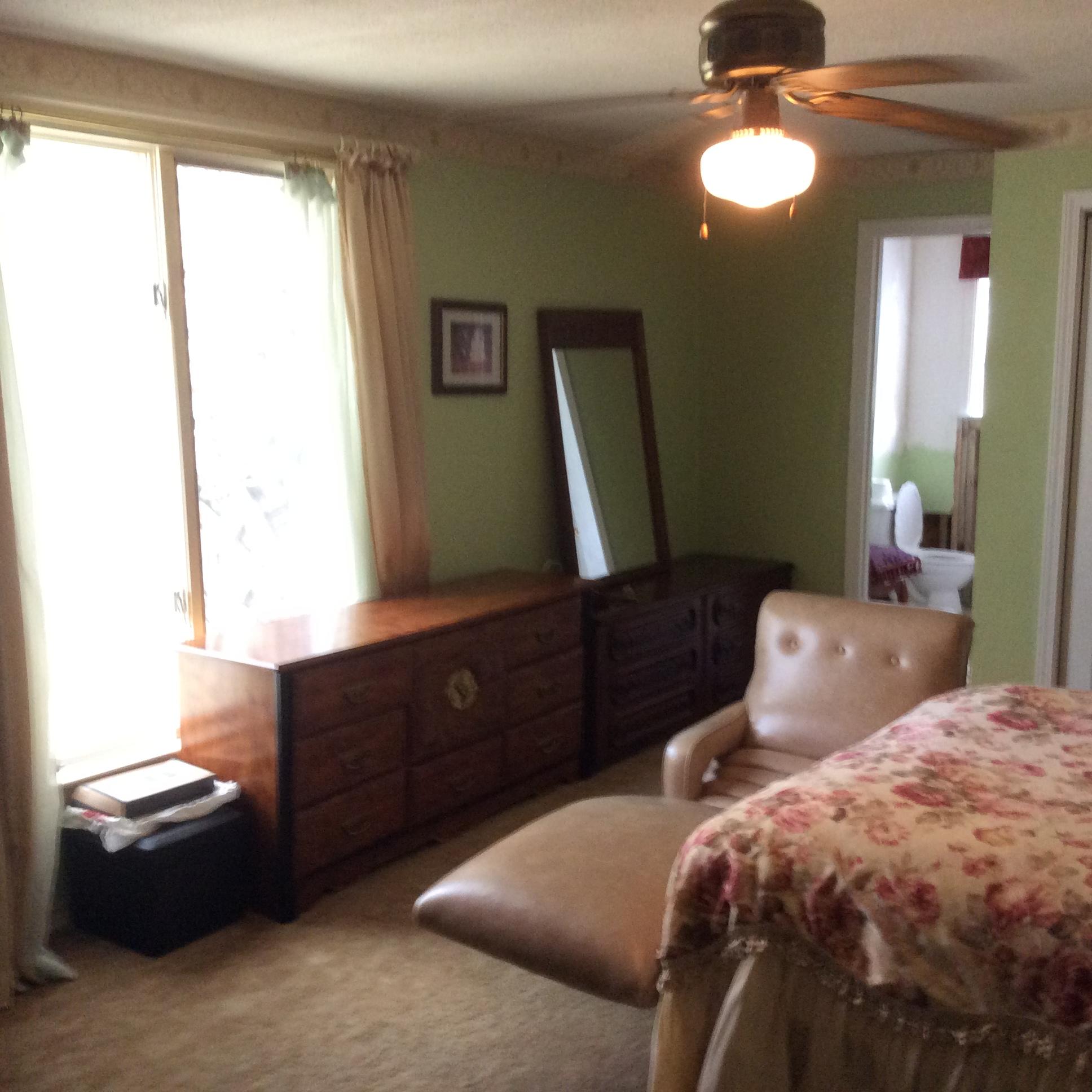 ELLIOTTS POINT - Residential