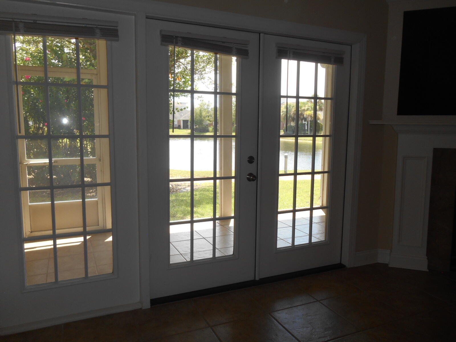 DIAMOND LAKES - Residential