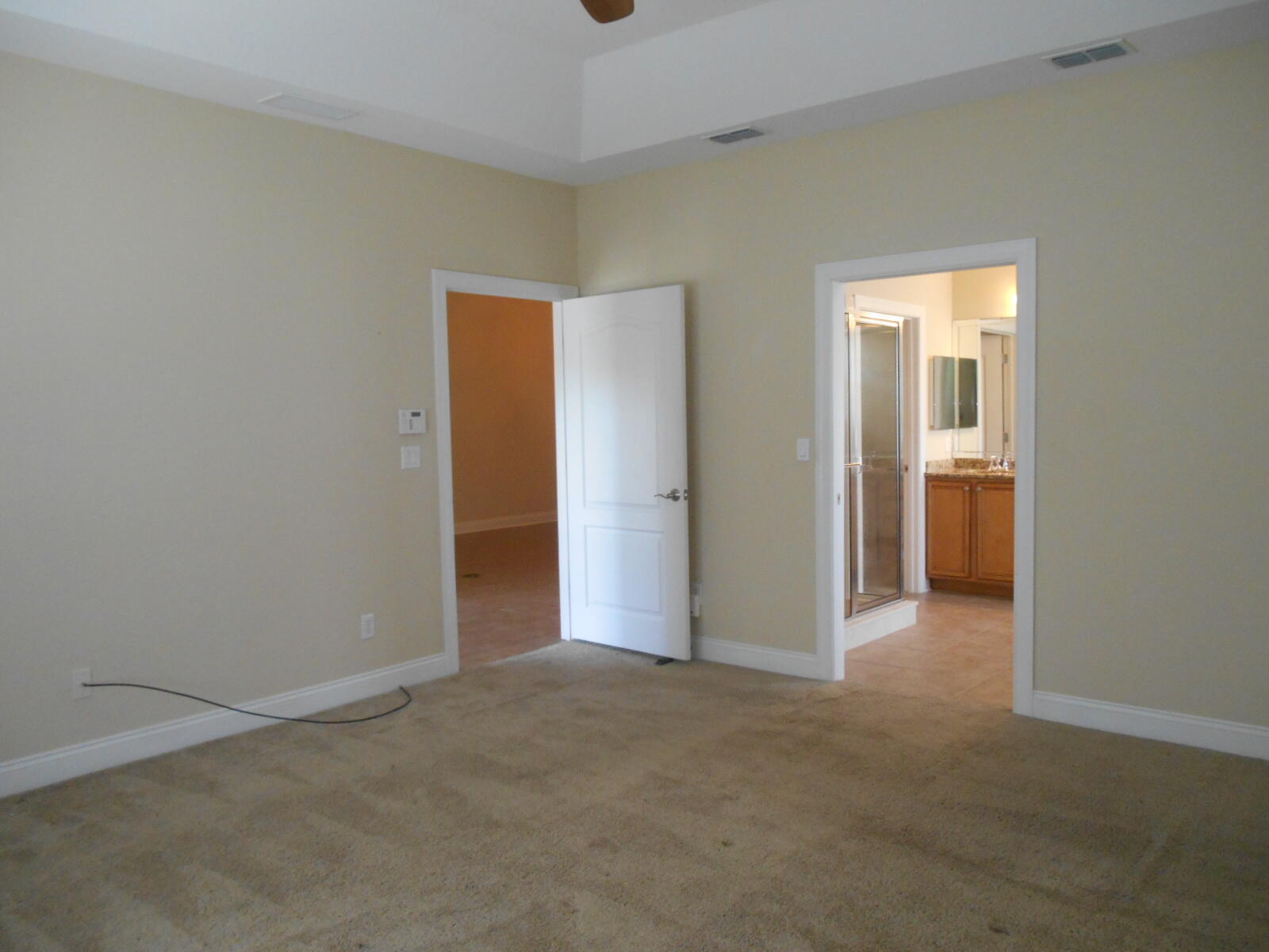 DIAMOND LAKES - Residential