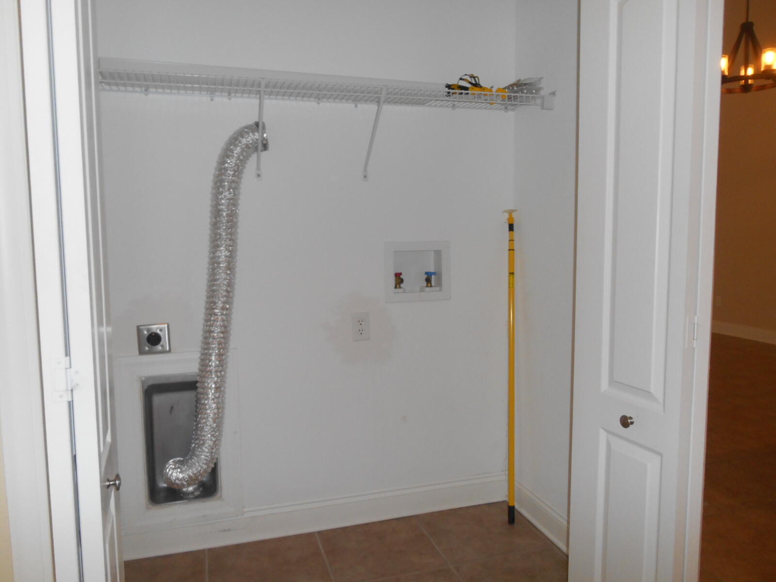 DIAMOND LAKES - Residential