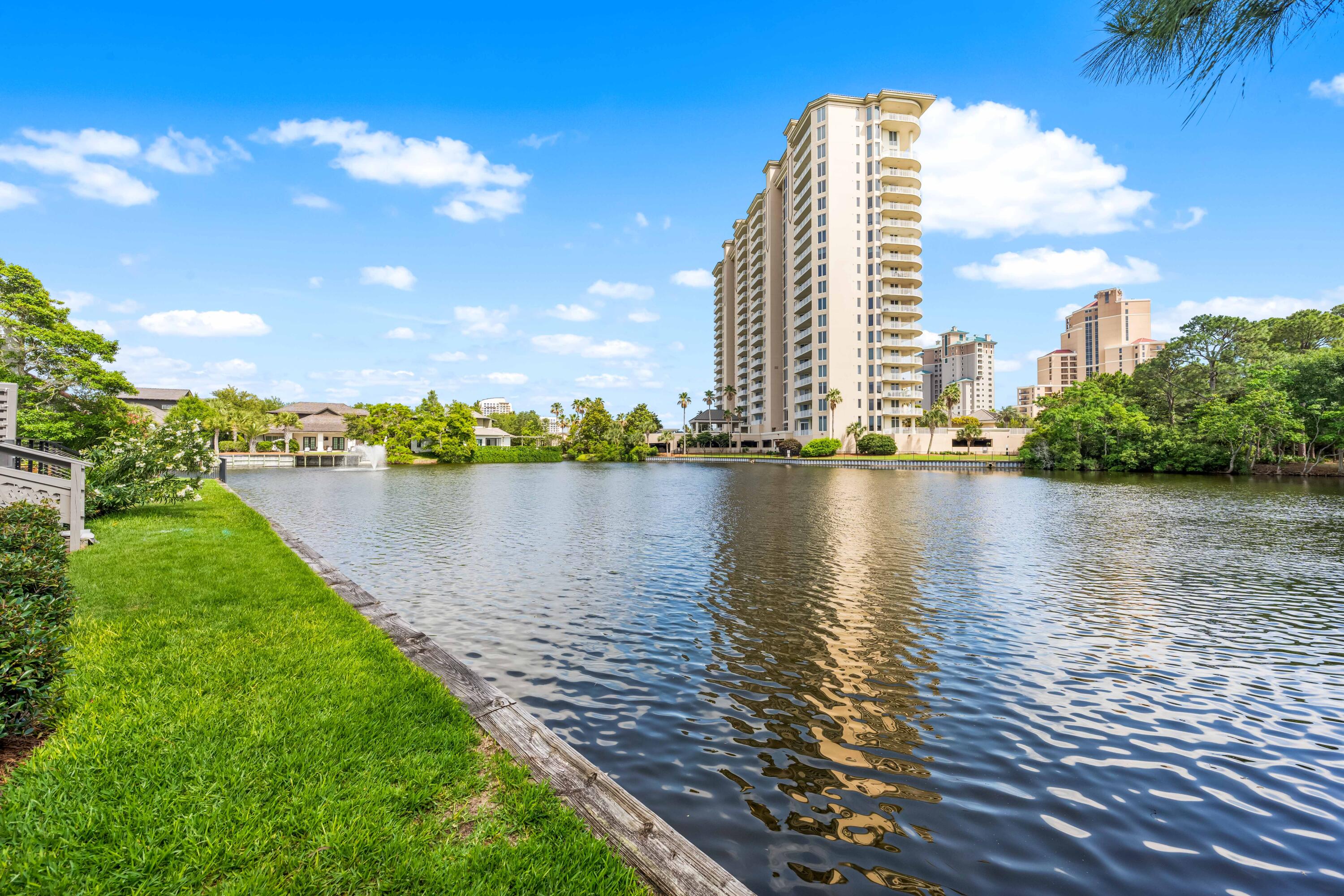 BEACHWALK VILLAS PH 12 - Residential