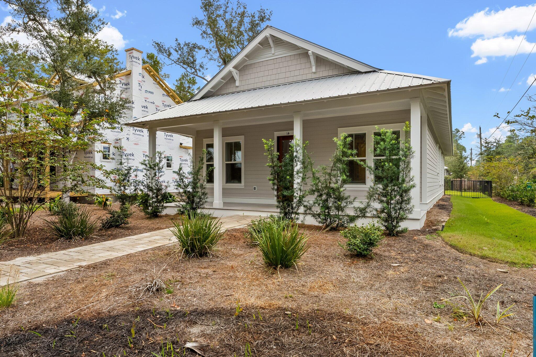 GRAYTON BAYOU - Residential Lease