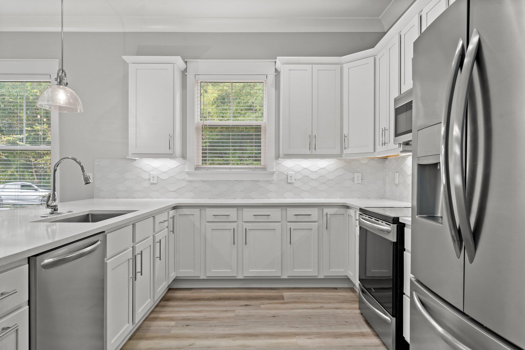 GRAYTON BAYOU - Residential Lease