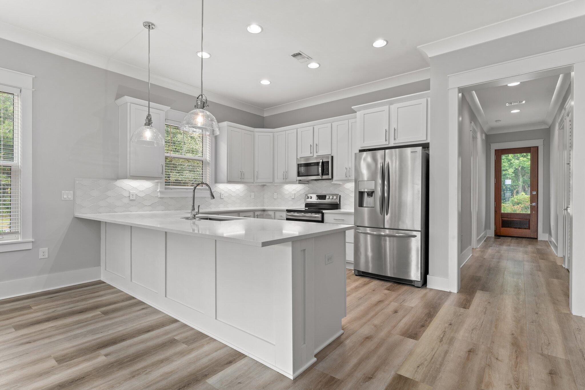 GRAYTON BAYOU - Residential Lease