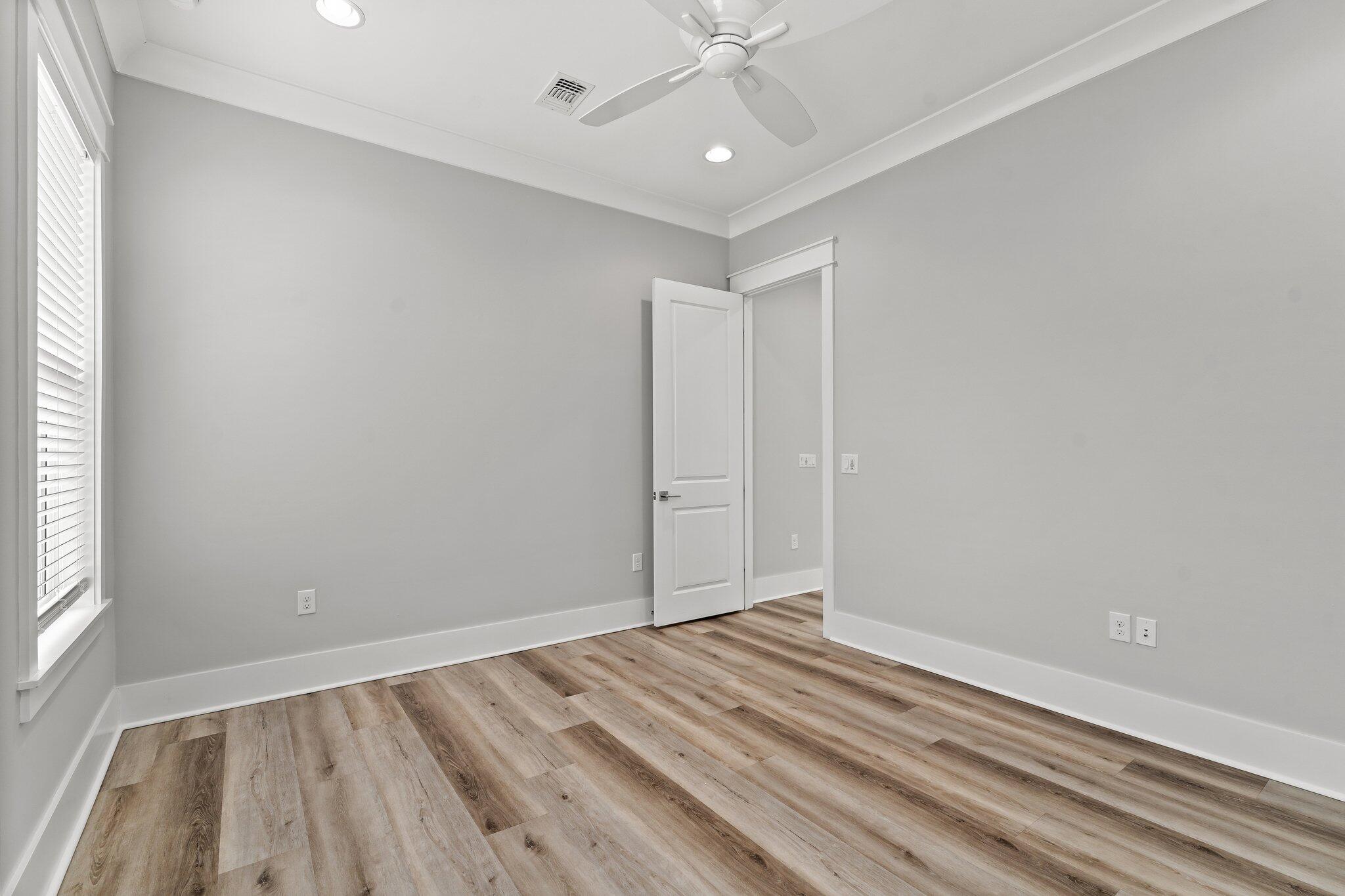 GRAYTON BAYOU - Residential Lease