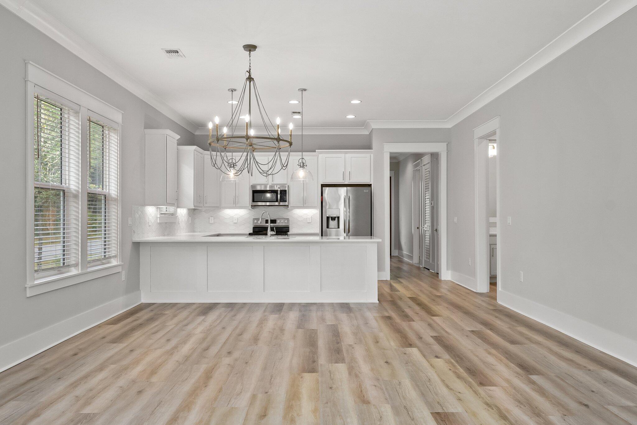 GRAYTON BAYOU - Residential Lease
