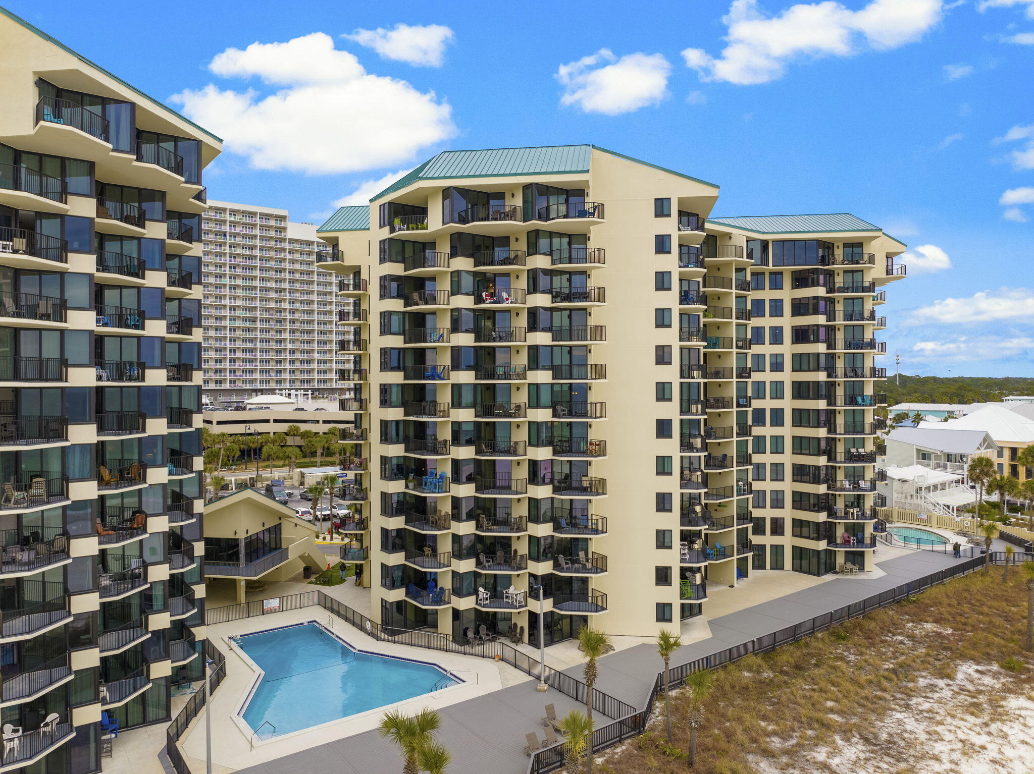 SUNBIRD CONDO - Residential