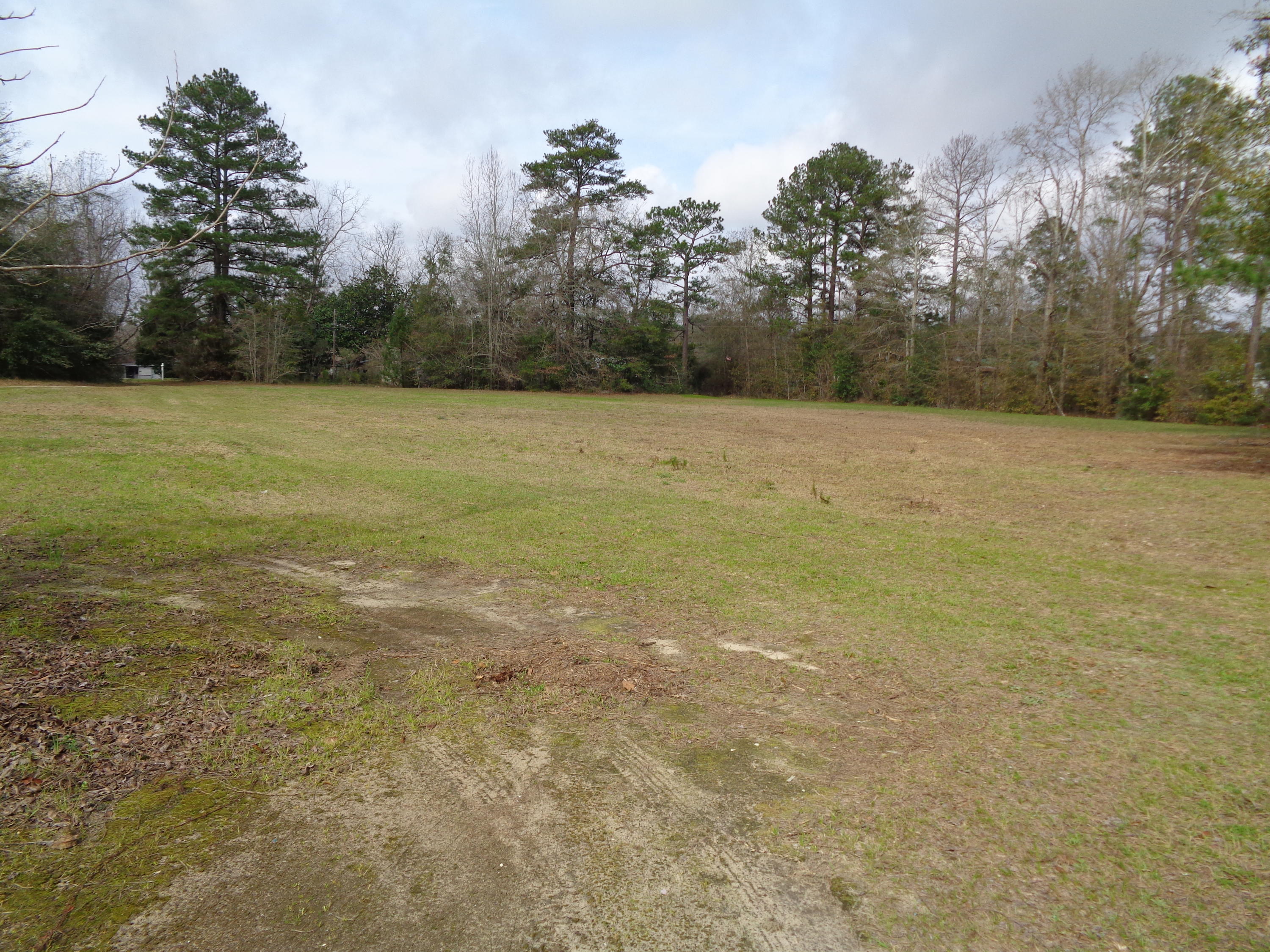 METES & BOUNDS - Land