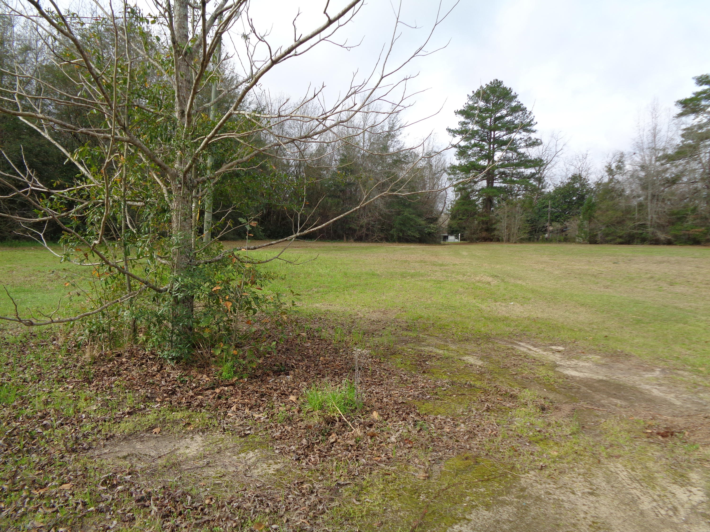 METES & BOUNDS - Land