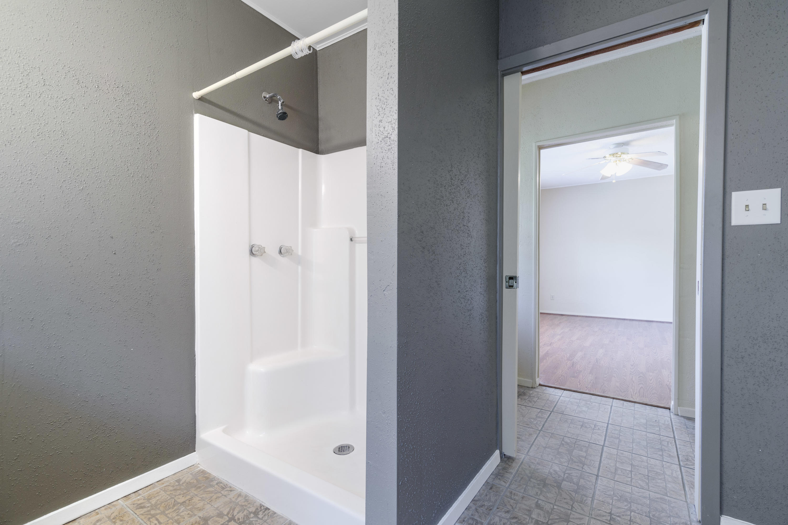 WOODBINE HILLS - Residential