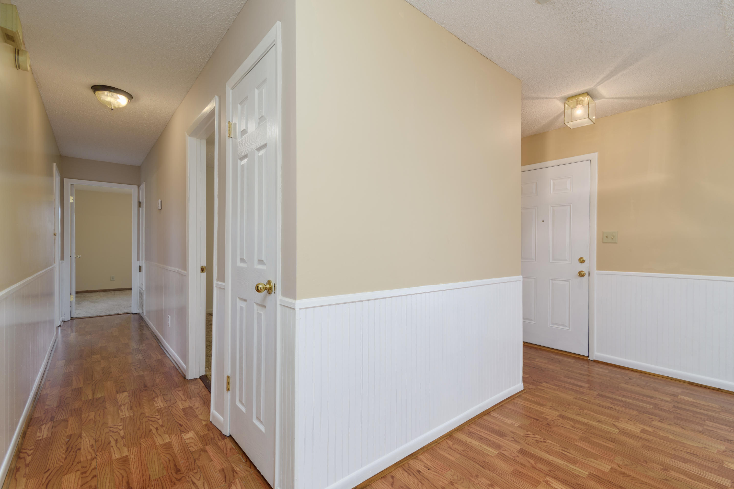 WOODBINE HILLS - Residential