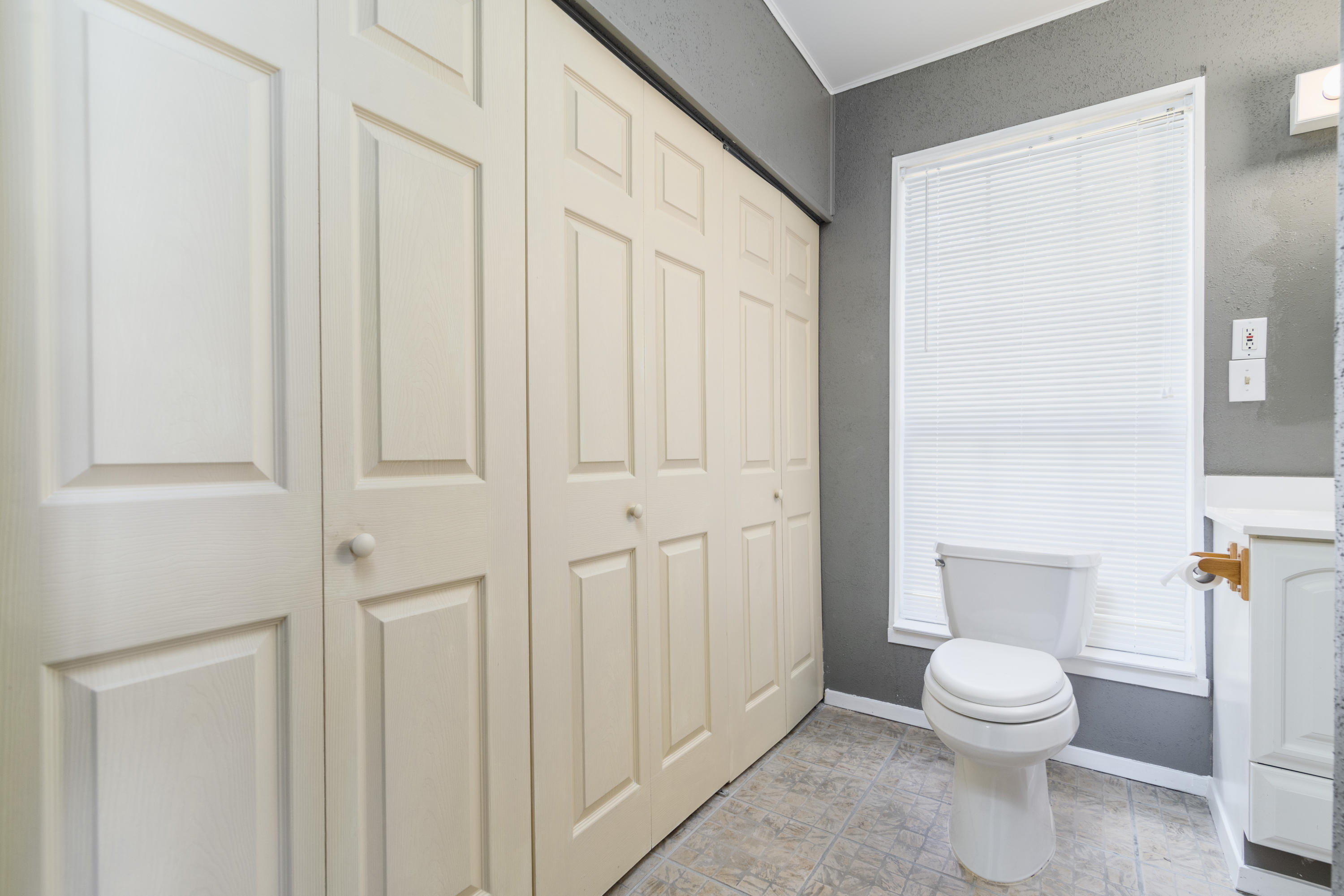 WOODBINE HILLS - Residential