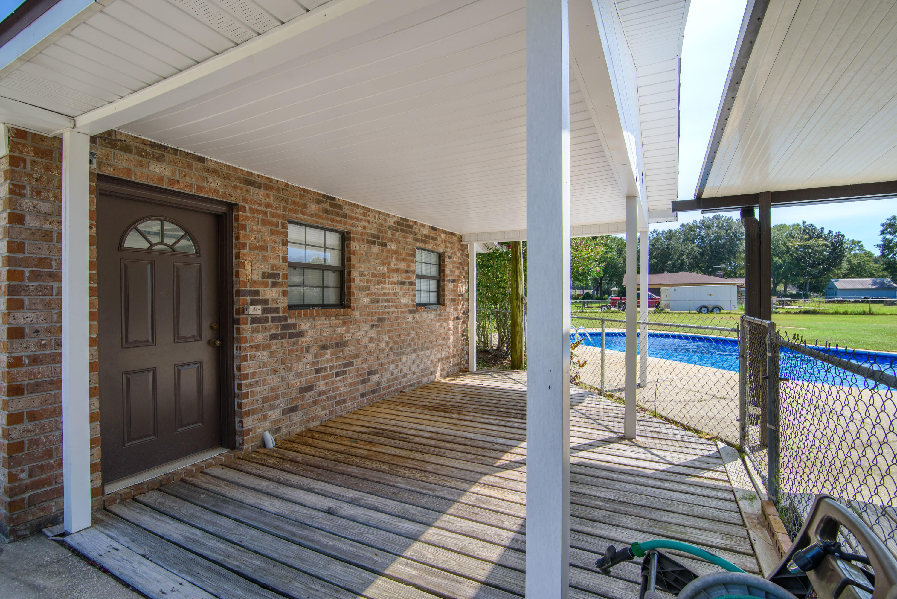 WOODBINE HILLS - Residential