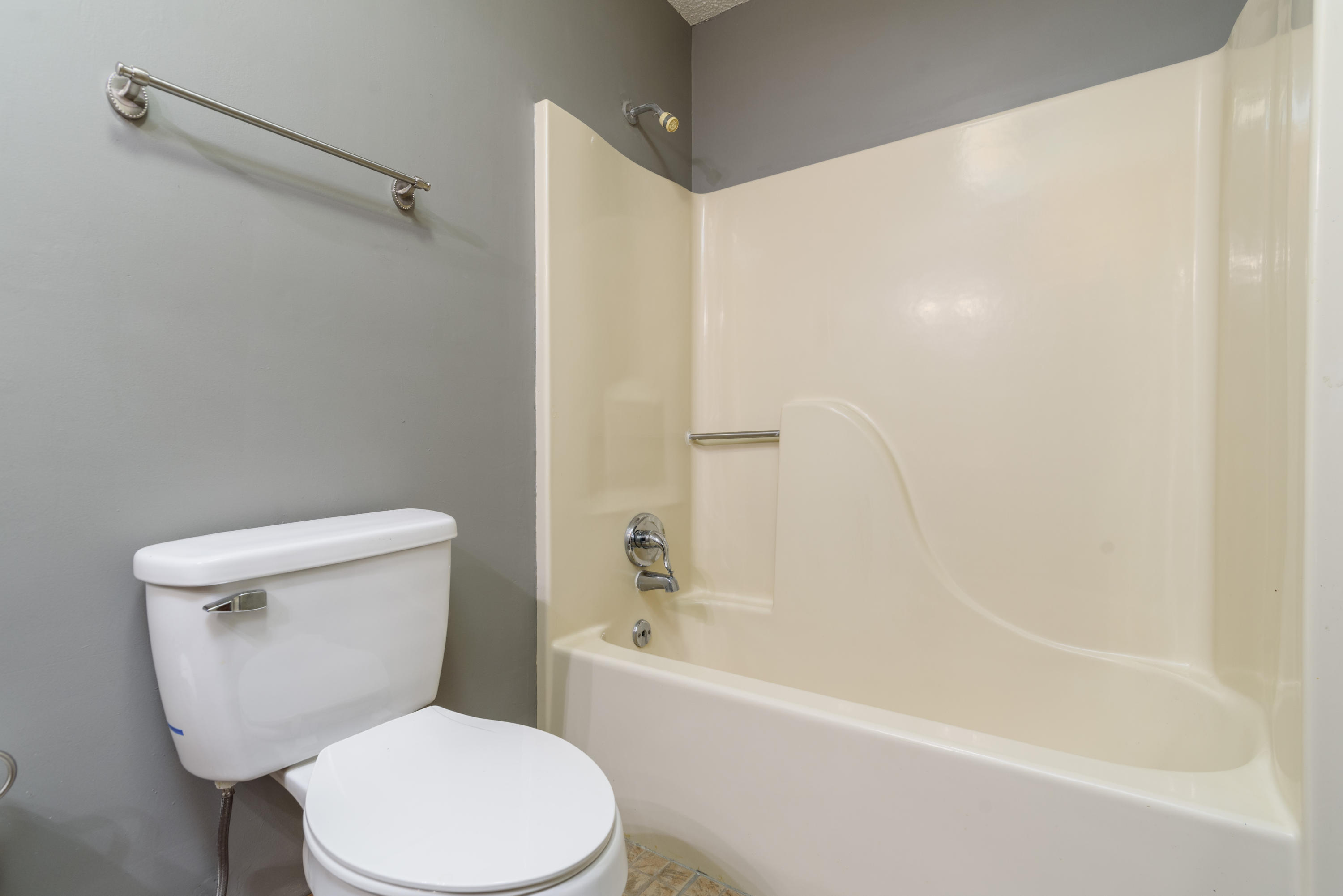 WOODBINE HILLS - Residential