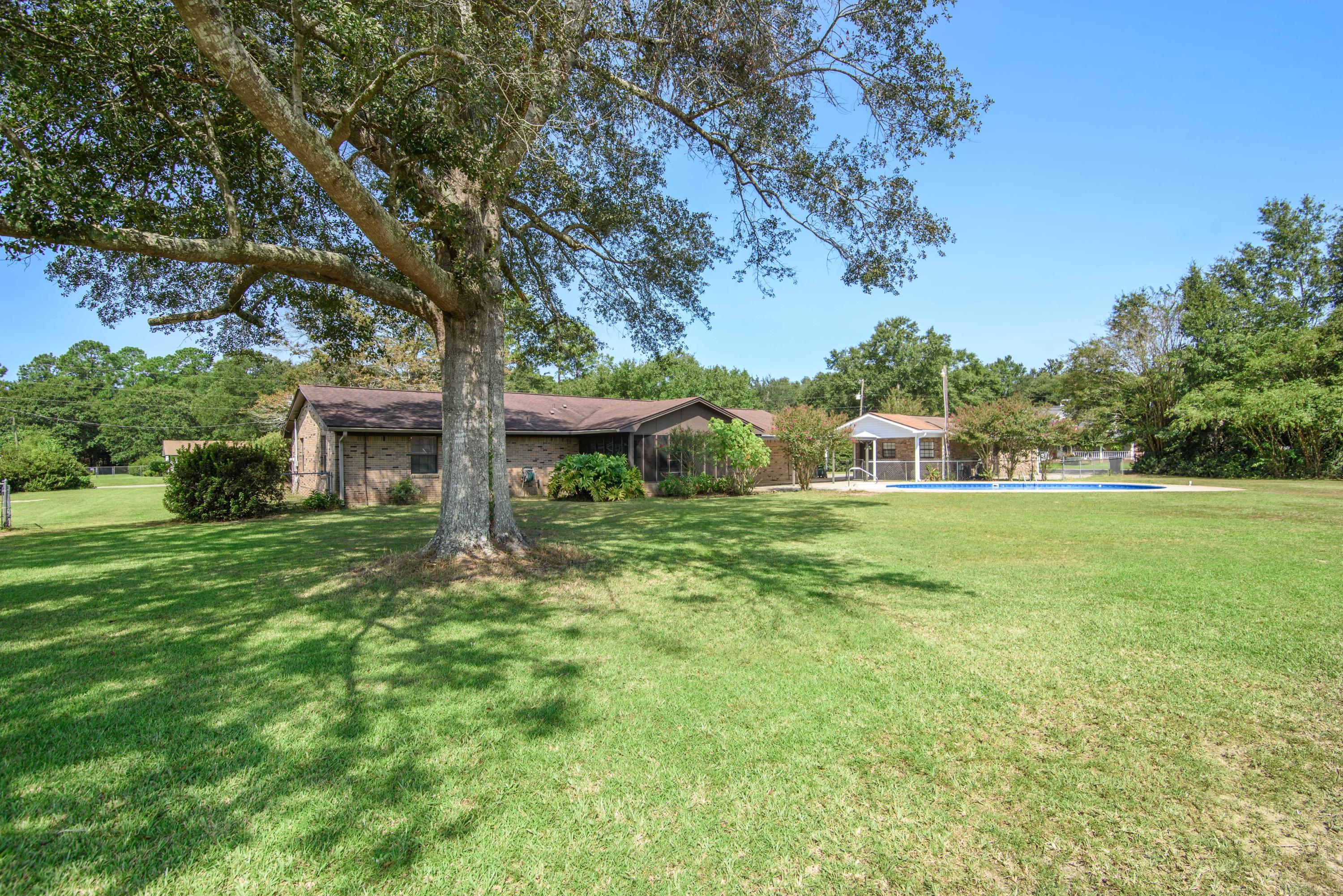 WOODBINE HILLS - Residential