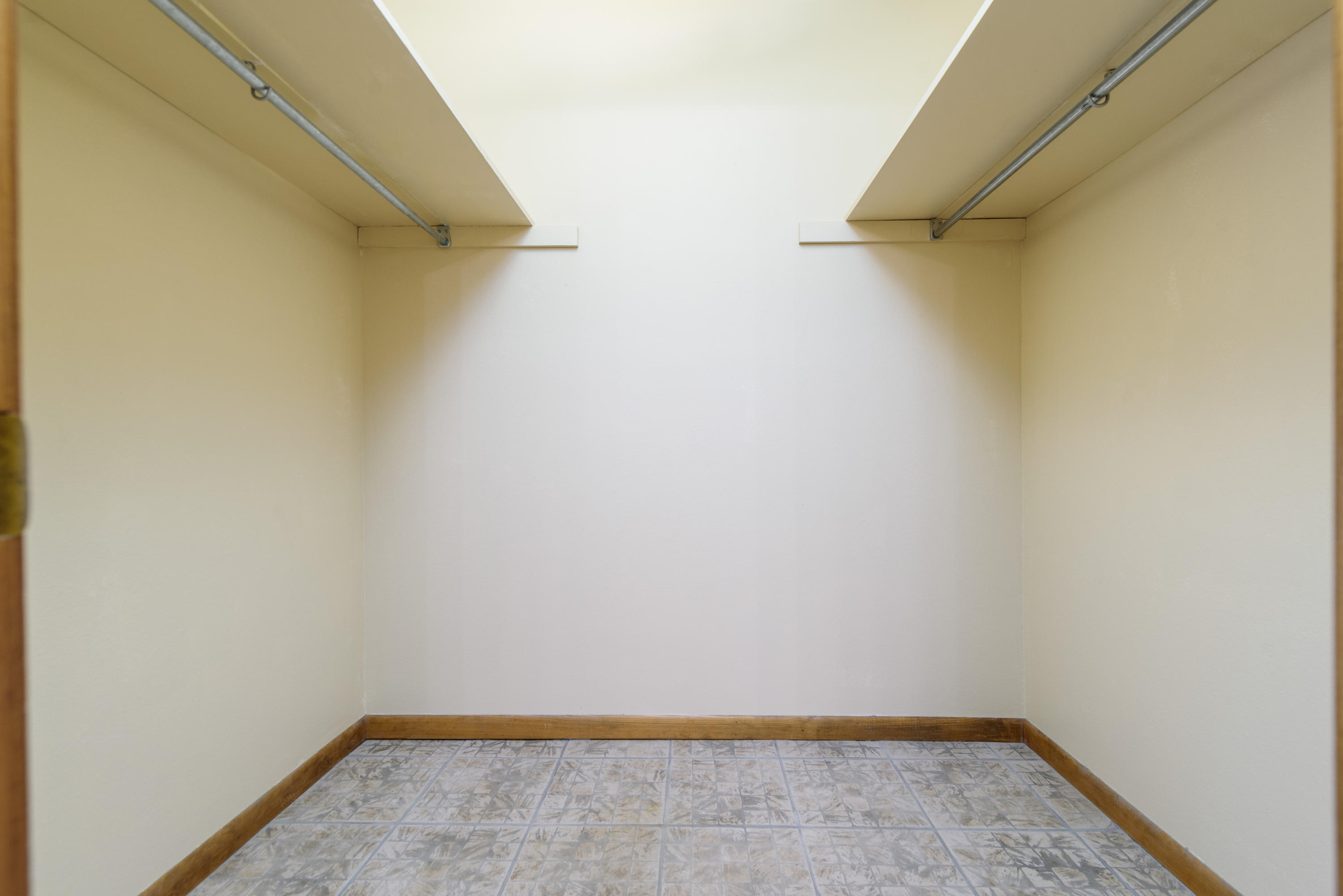 WOODBINE HILLS - Residential