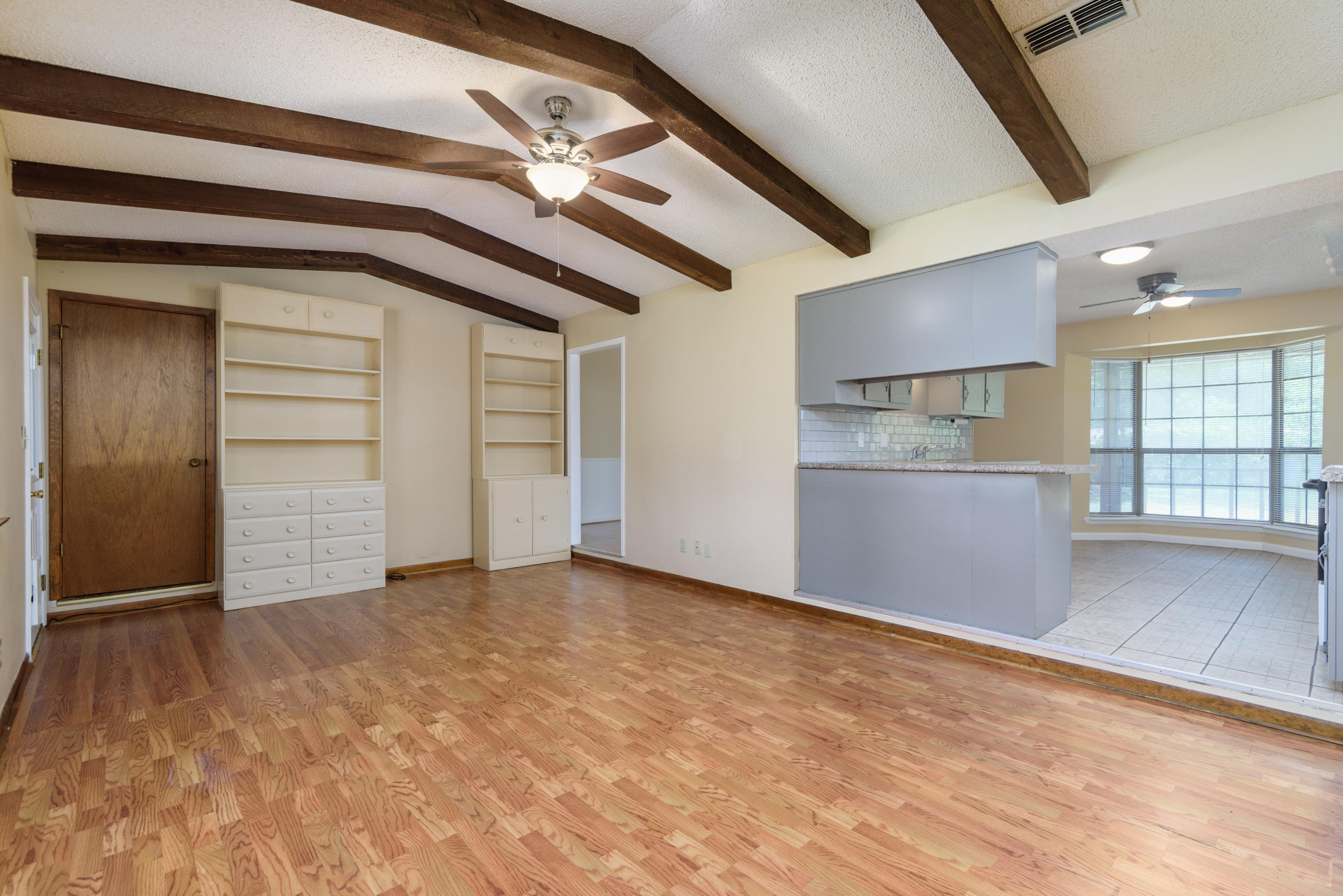 WOODBINE HILLS - Residential