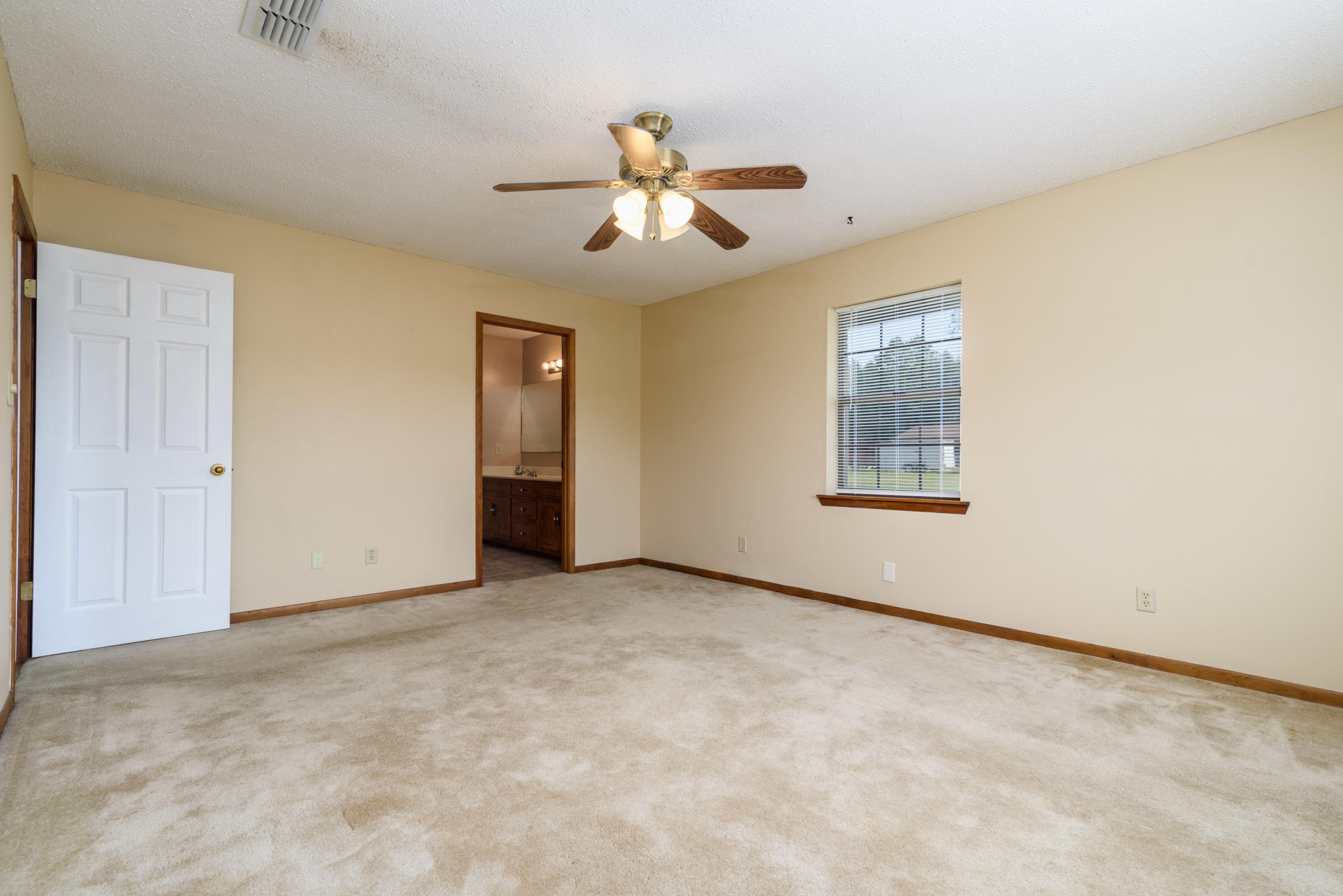 WOODBINE HILLS - Residential