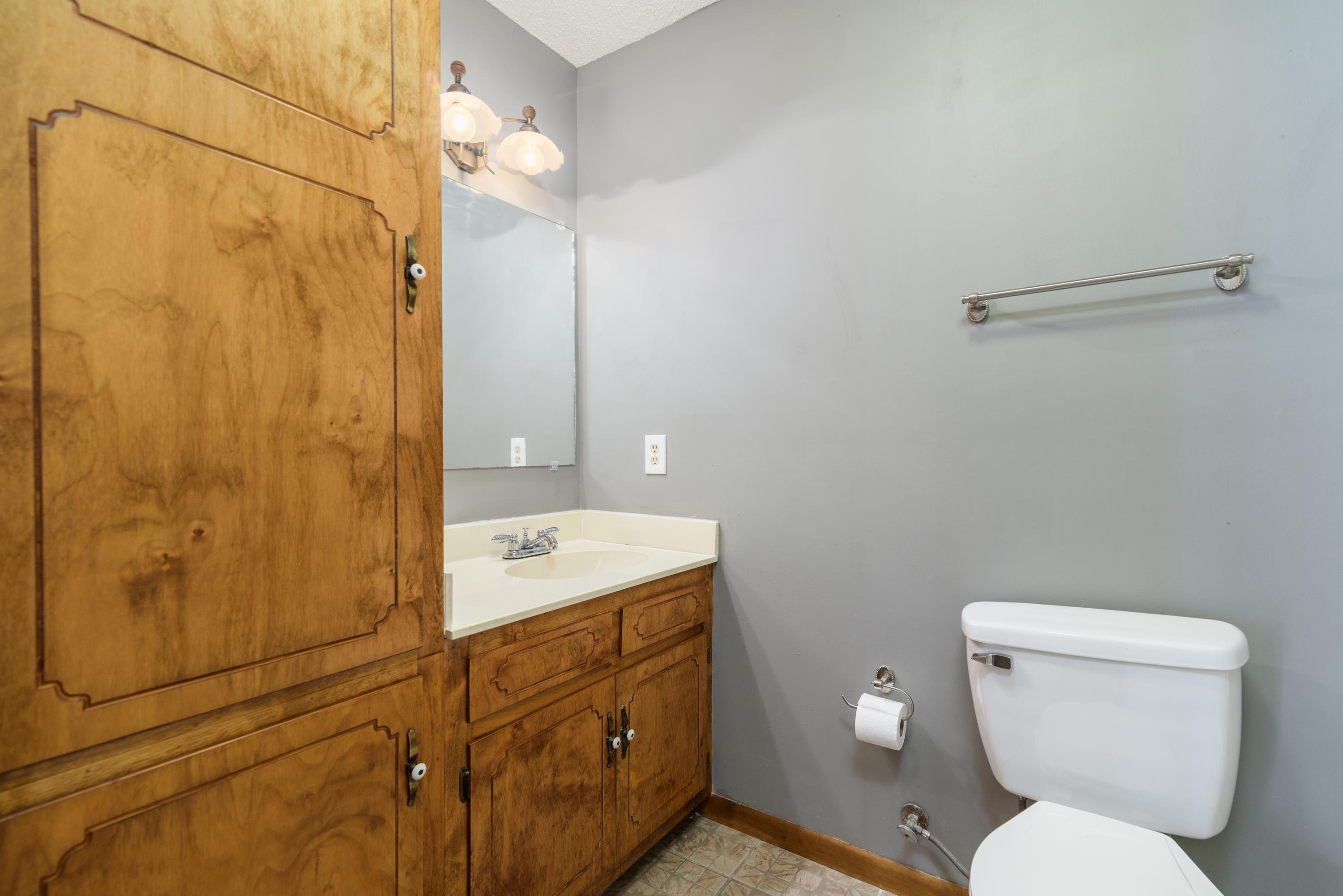 WOODBINE HILLS - Residential