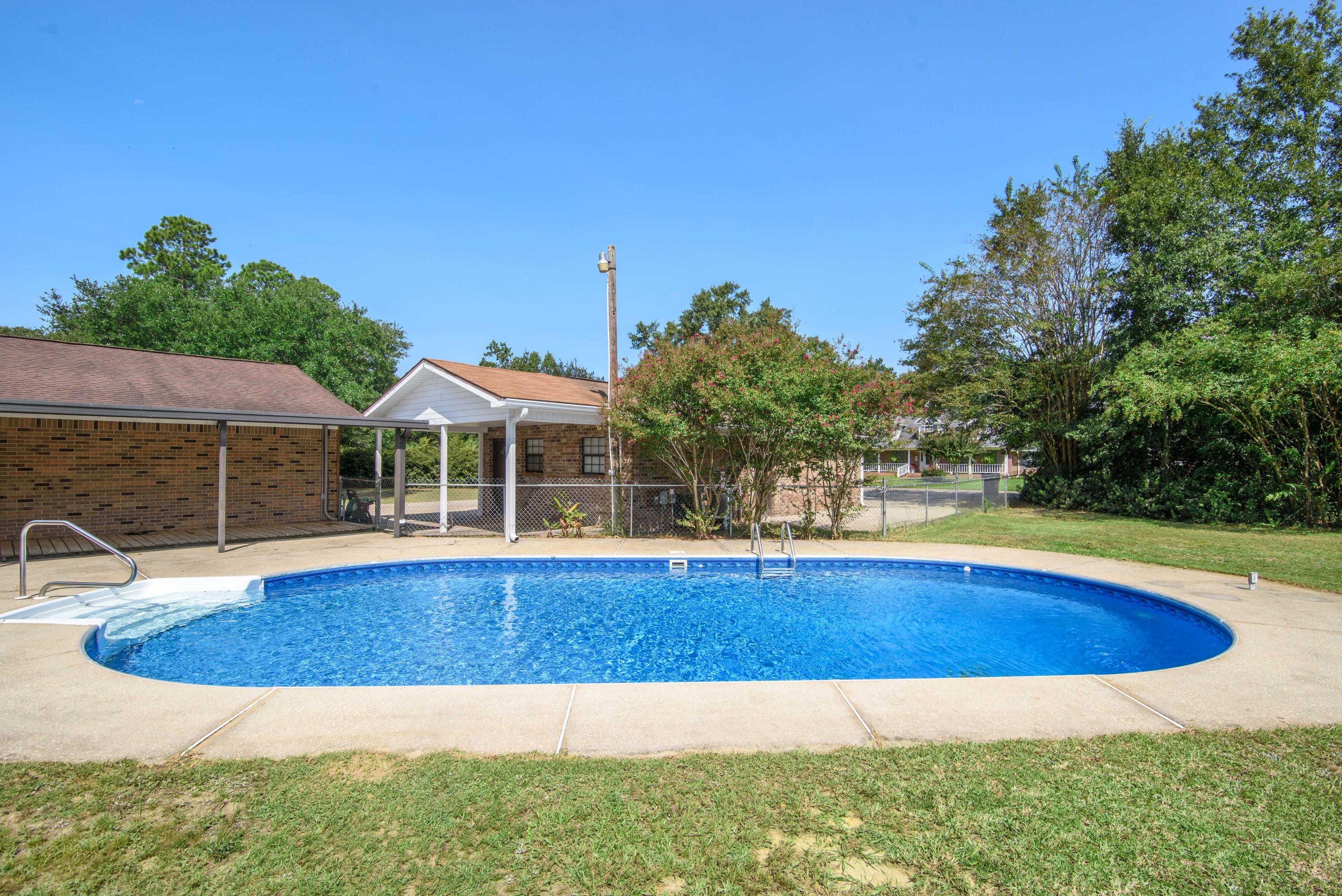 WOODBINE HILLS - Residential